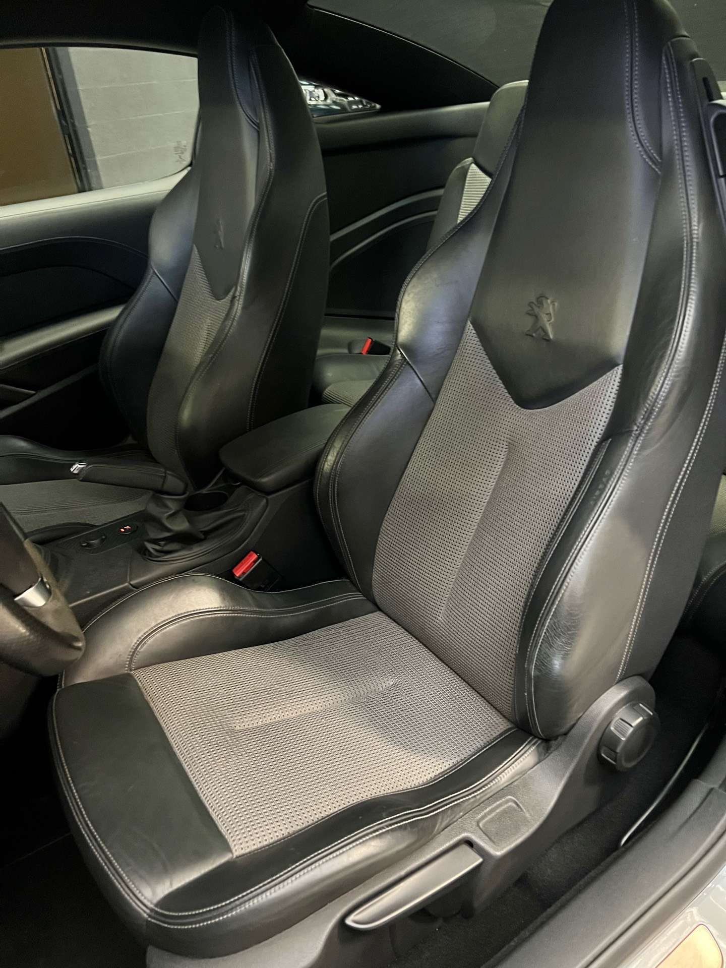 Peugeot RCZ 1.6 THP *CLIM*LED*REMUS*JBL*CUIR*GARANTIE*