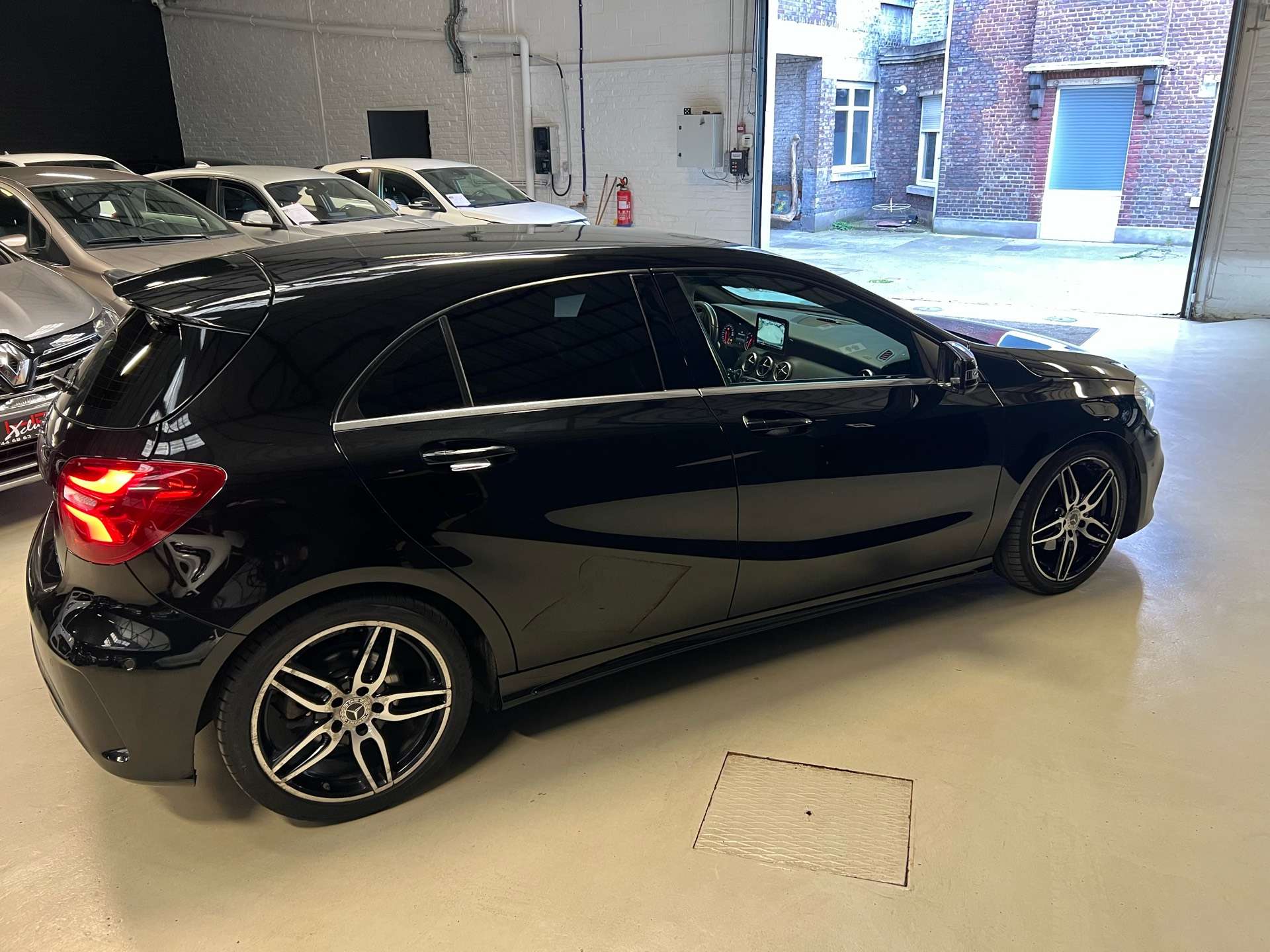Mercedes-Benz A 160 *PACK AMG*SIEGES CHAUFFANT*LED*CAMERA*
