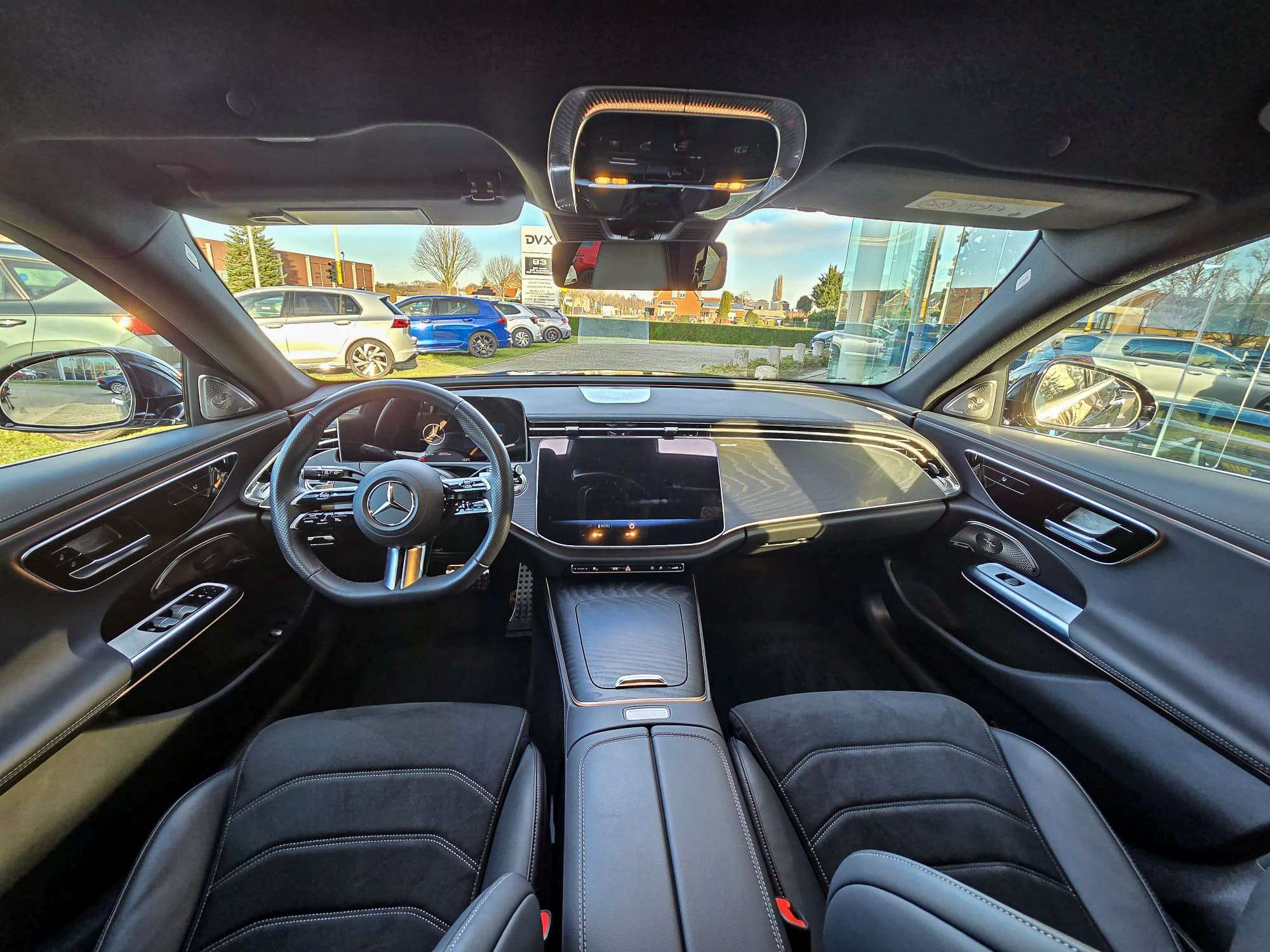Mercedes-Benz E 200 Hybrid AMG Adv/Burmester/Camera/Keyless/20m Gar
