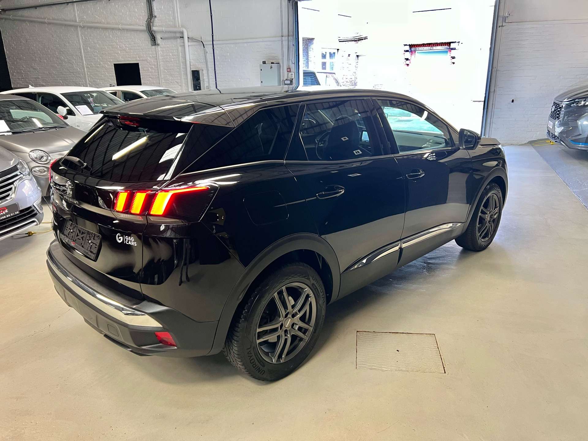 Peugeot 3008 1.5 BlueHDi Allure*AUTO*NAVI*LED*COCKPIT*GARANT*
