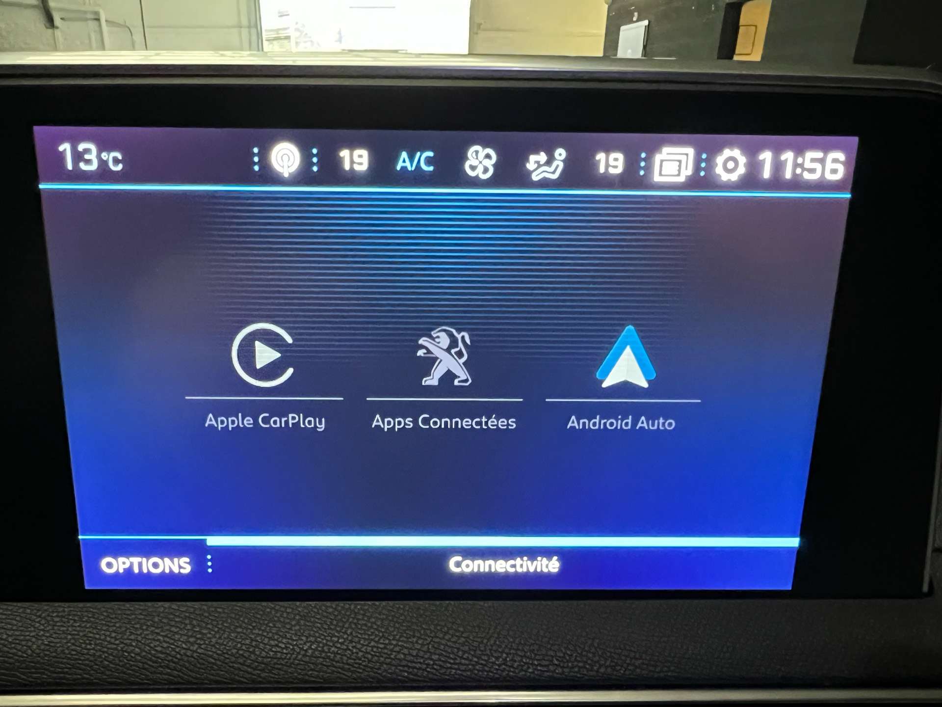 Peugeot 3008 1.5 BlueHDi Allure*AUTO*NAVI*LED*COCKPIT*GARANT*