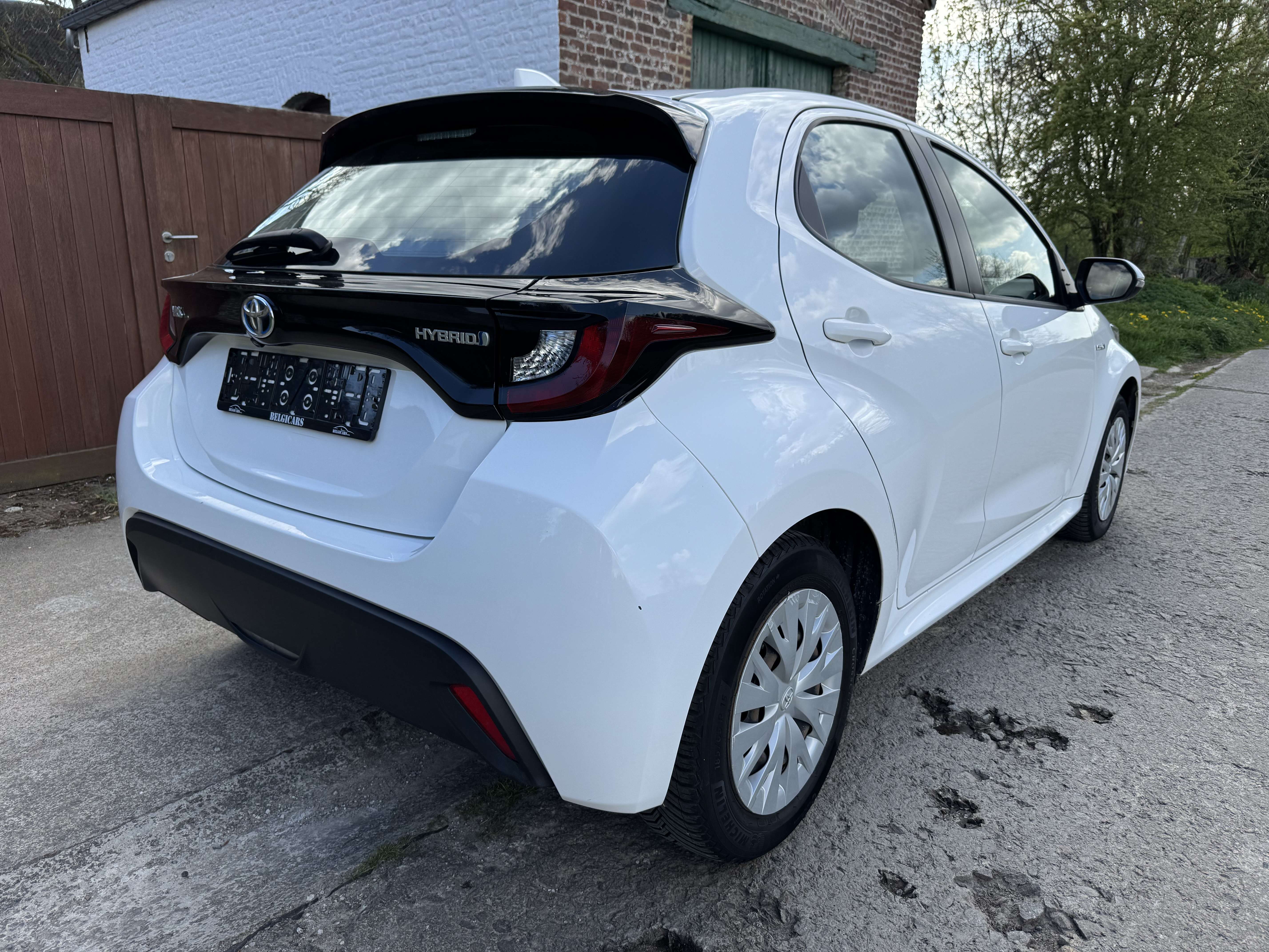 Toyota Yaris HYBRID 1.5i Dual VVT-iE Dynamic CVT