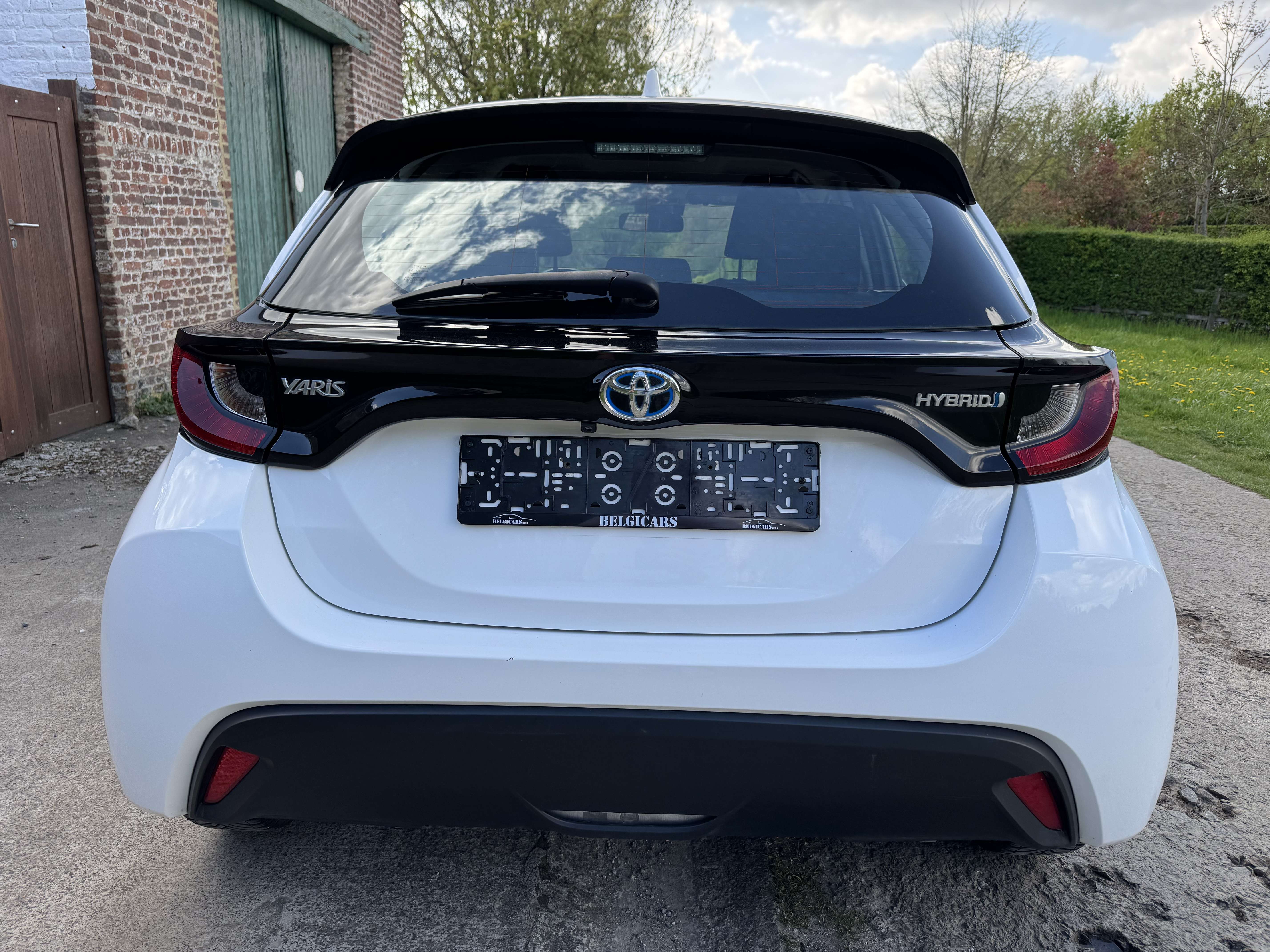 Toyota Yaris HYBRID 1.5i Dual VVT-iE Dynamic CVT