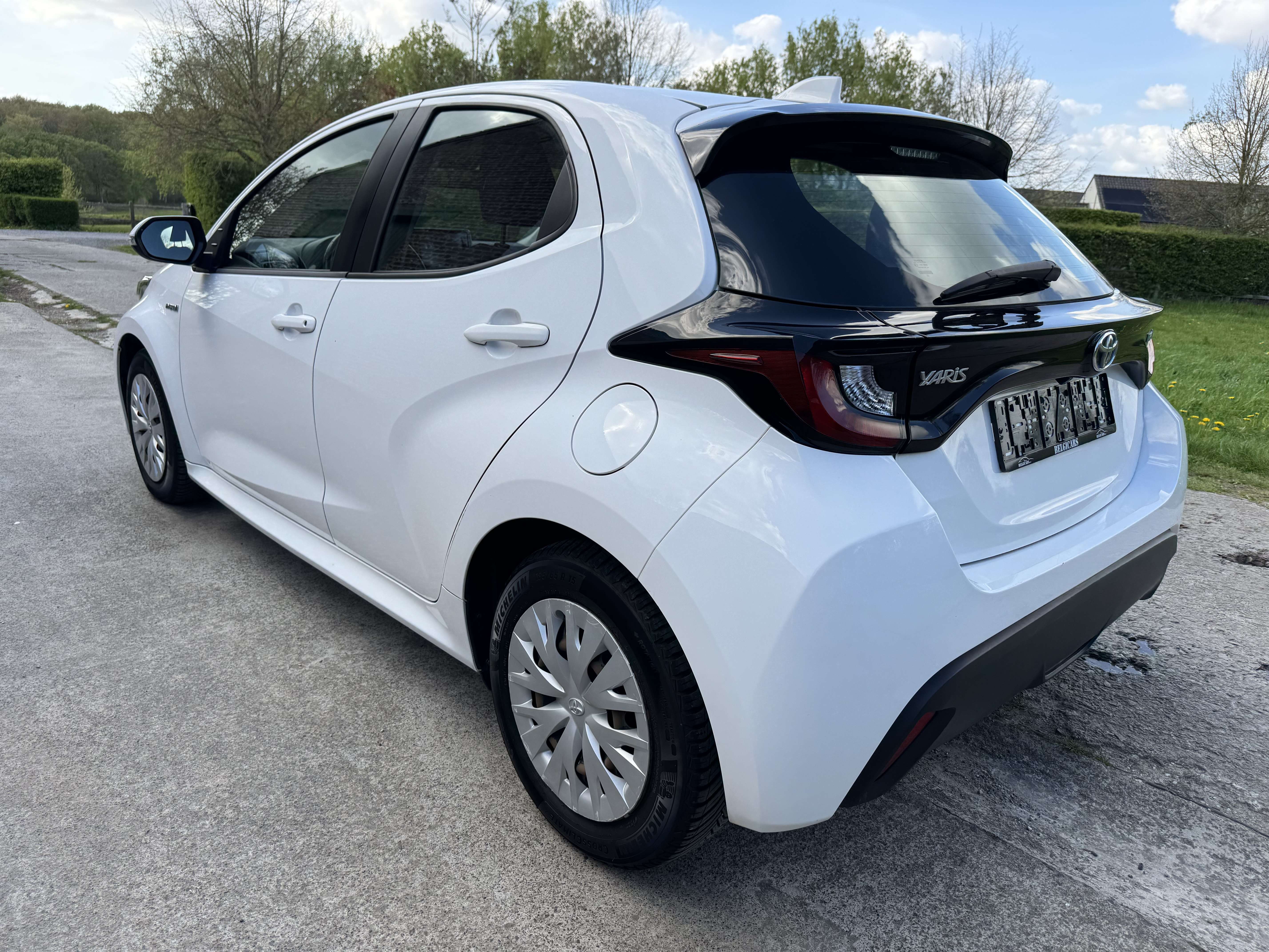 Toyota Yaris HYBRID 1.5i Dual VVT-iE Dynamic CVT