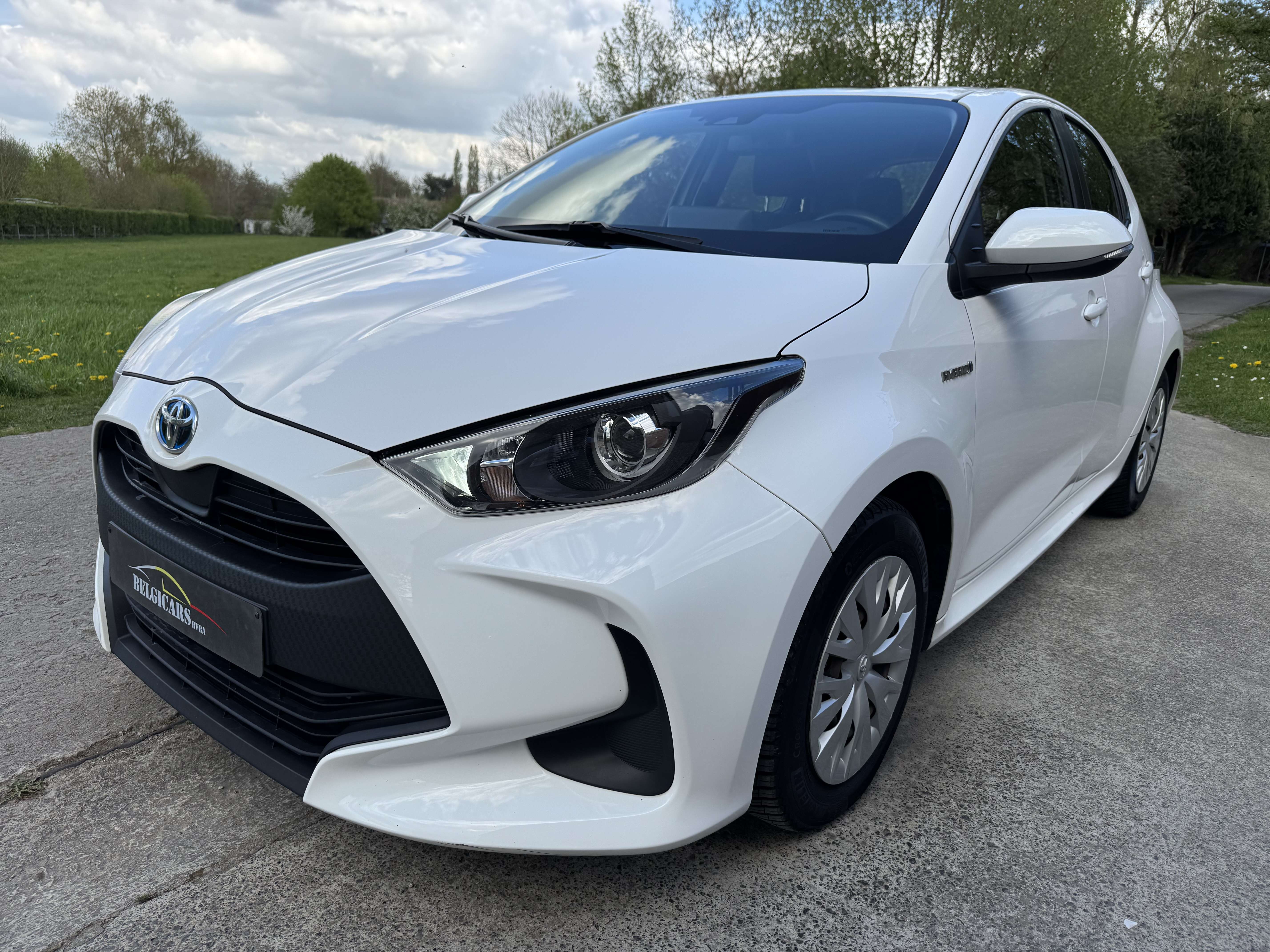 Toyota Yaris HYBRID 1.5i Dual VVT-iE Dynamic CVT