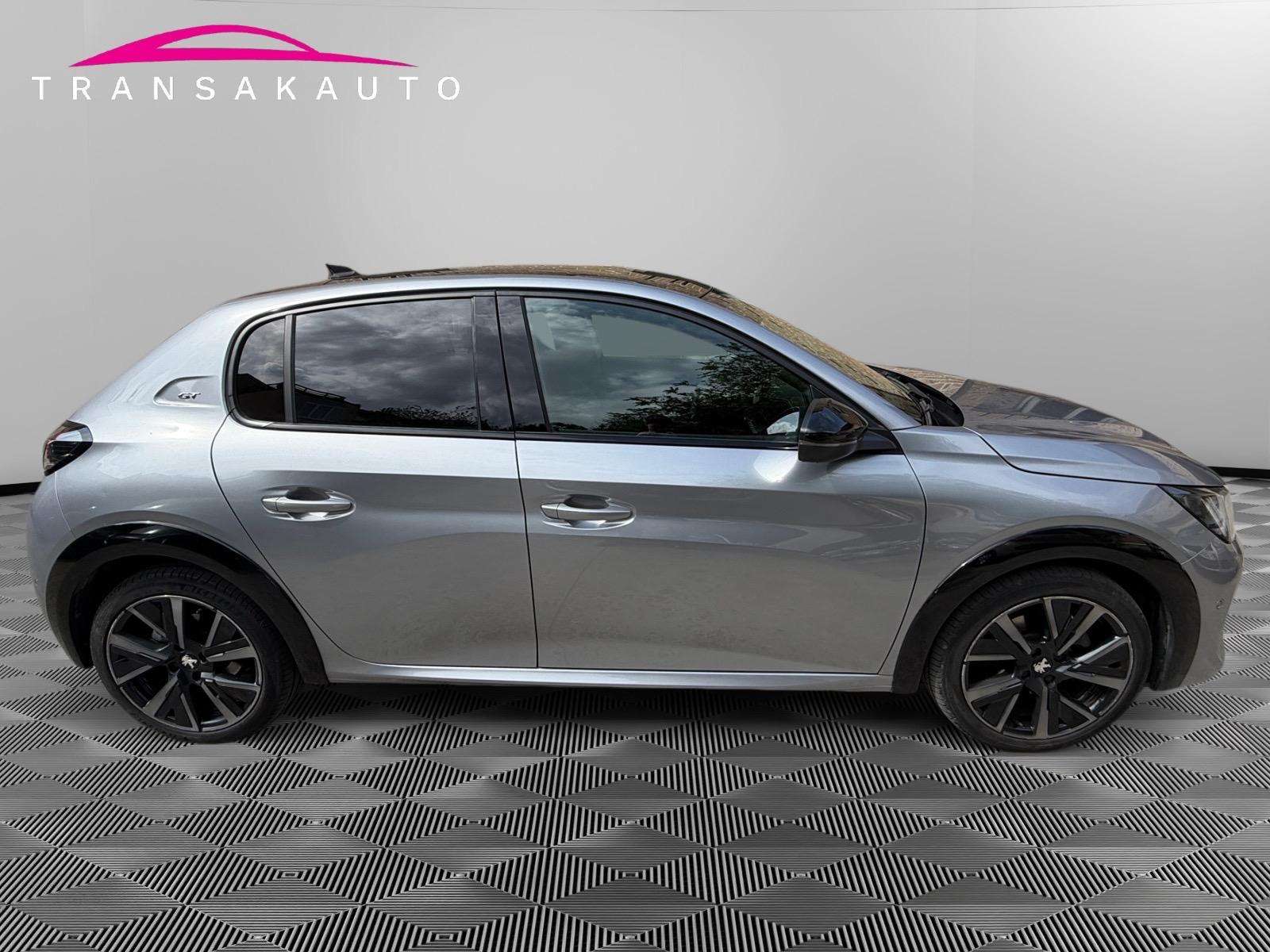 Peugeot 208 Garantie 12 mois Peugeot • Carnet complet Peugeot • Toit panoramique • Véhicule belge