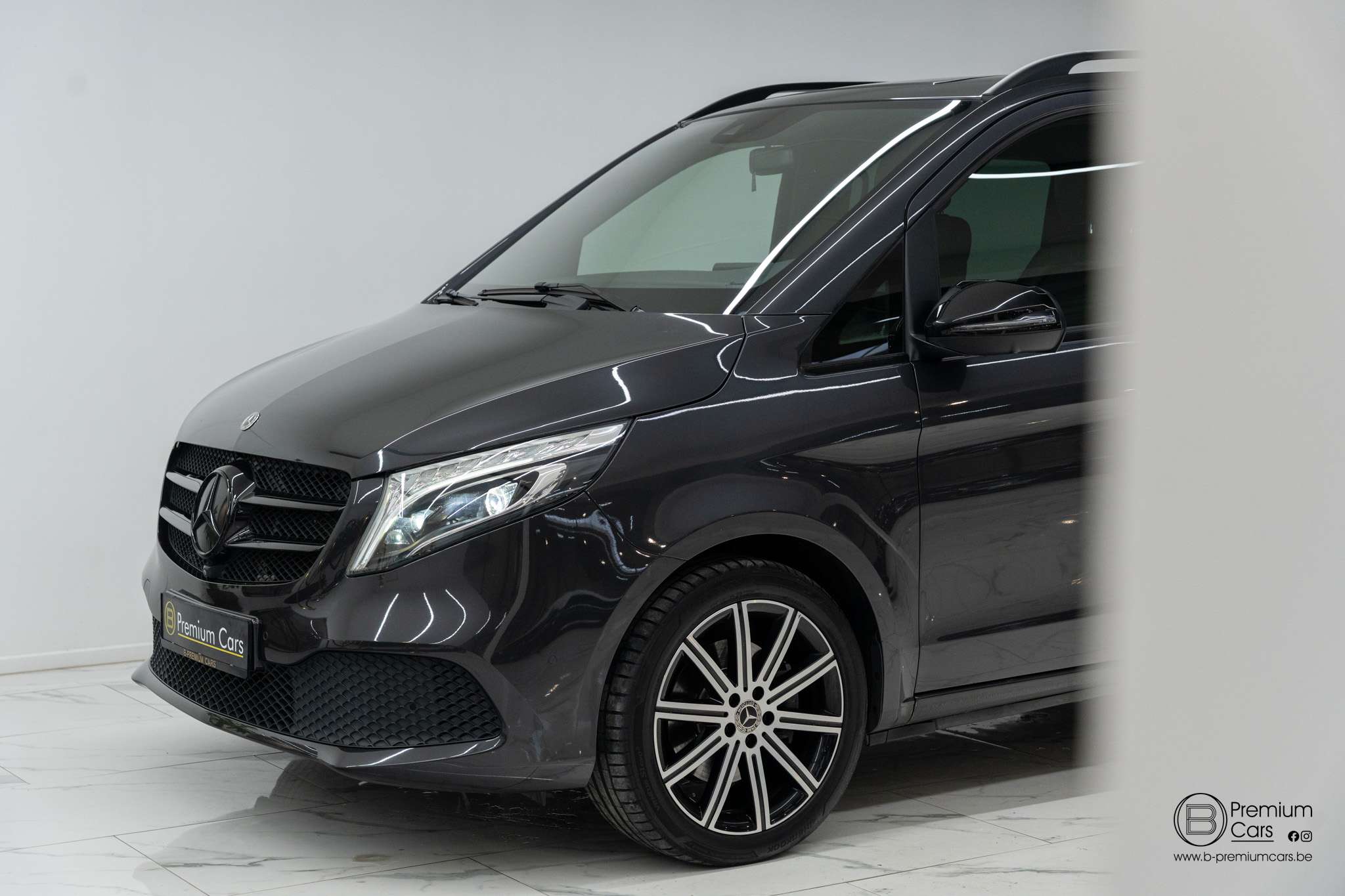 Mercedes-Benz V 300 D Avantgarde! Full options! ACC, 360, burmester, command!