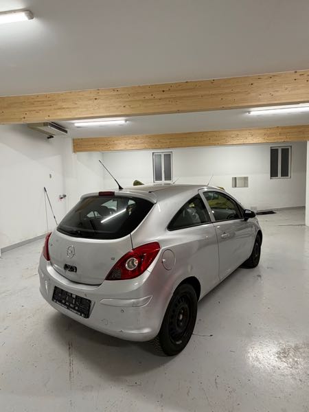 Opel Corsa III (2) 1.2 EDITION TWINPORT 3P