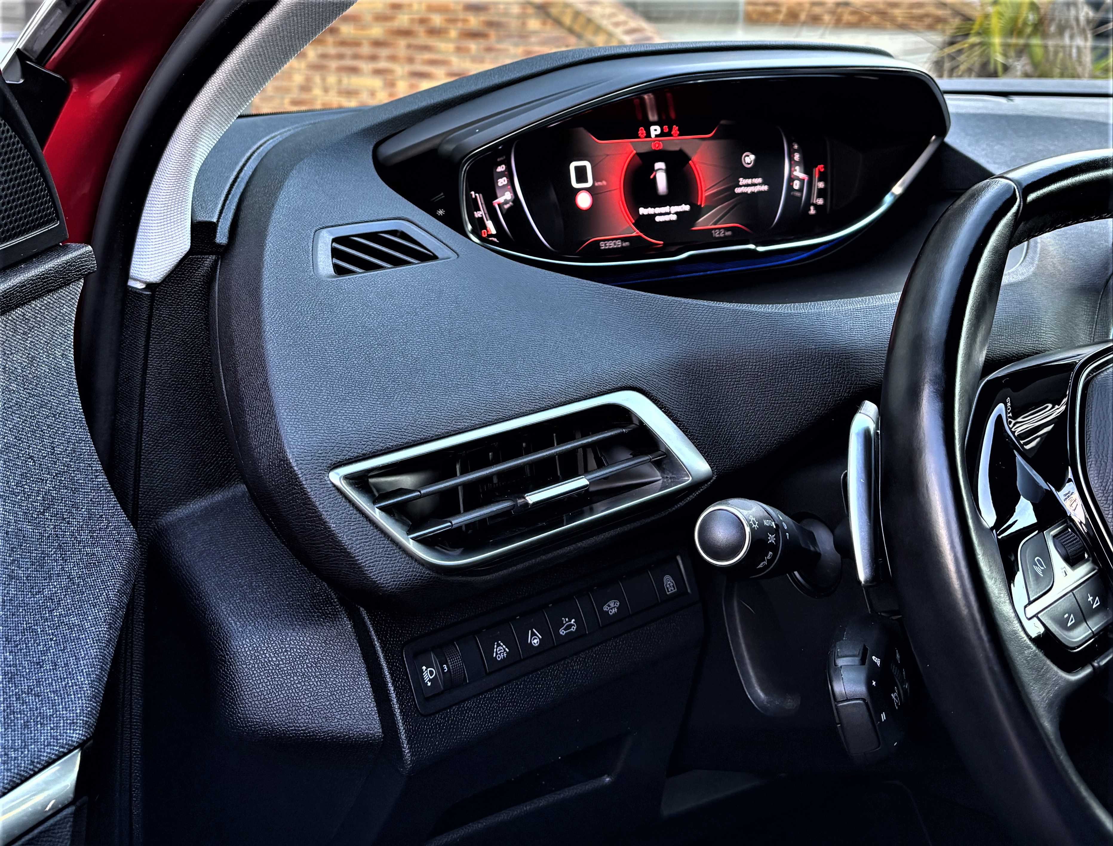 Peugeot 5008 II (2) HDI 130 Allure Pack S&S EAT8 Design' 1er Propriétaire