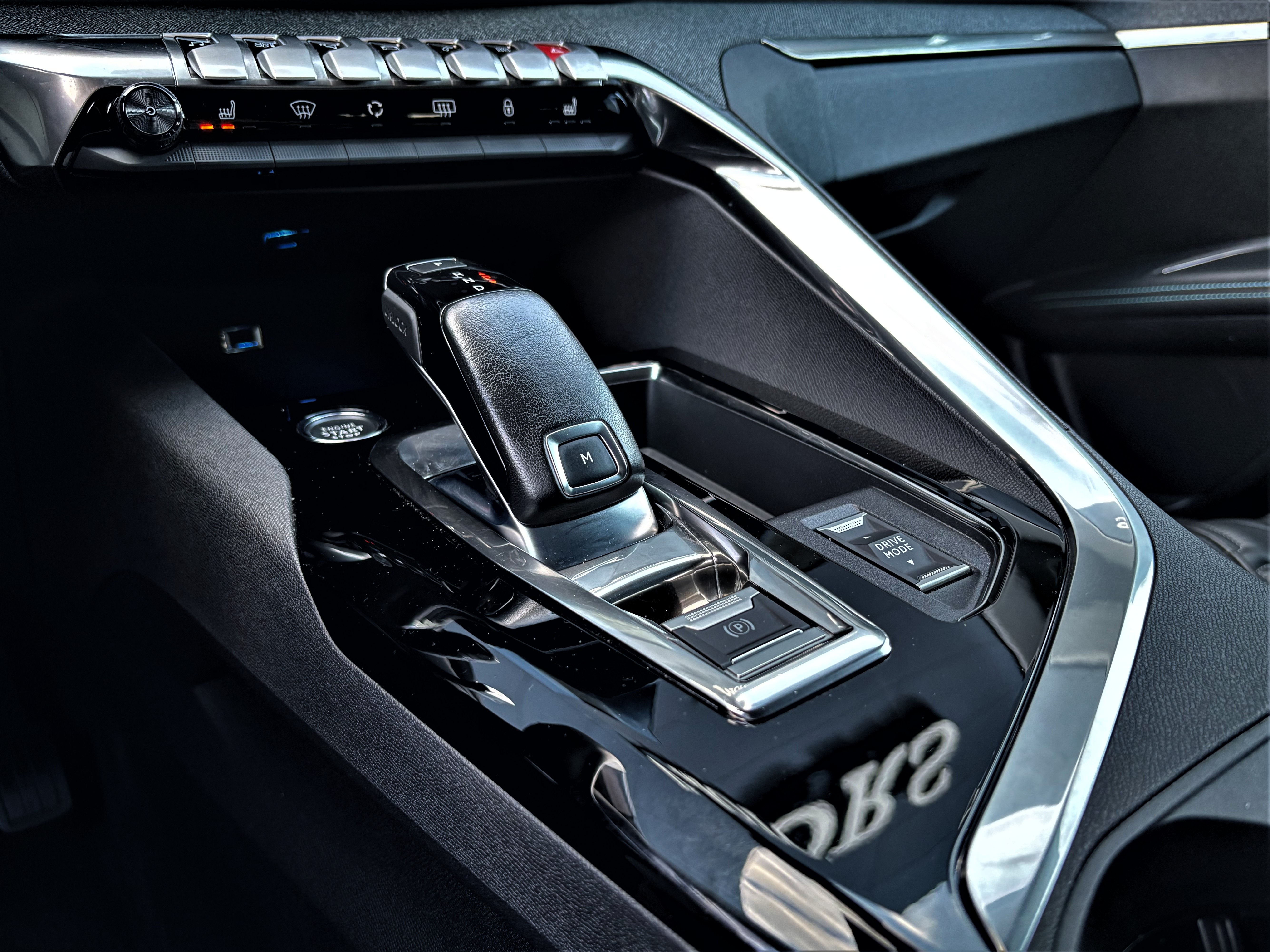 Peugeot 5008 II (2) HDI 130 Allure Pack S&S EAT8 Design' 1er Propriétaire