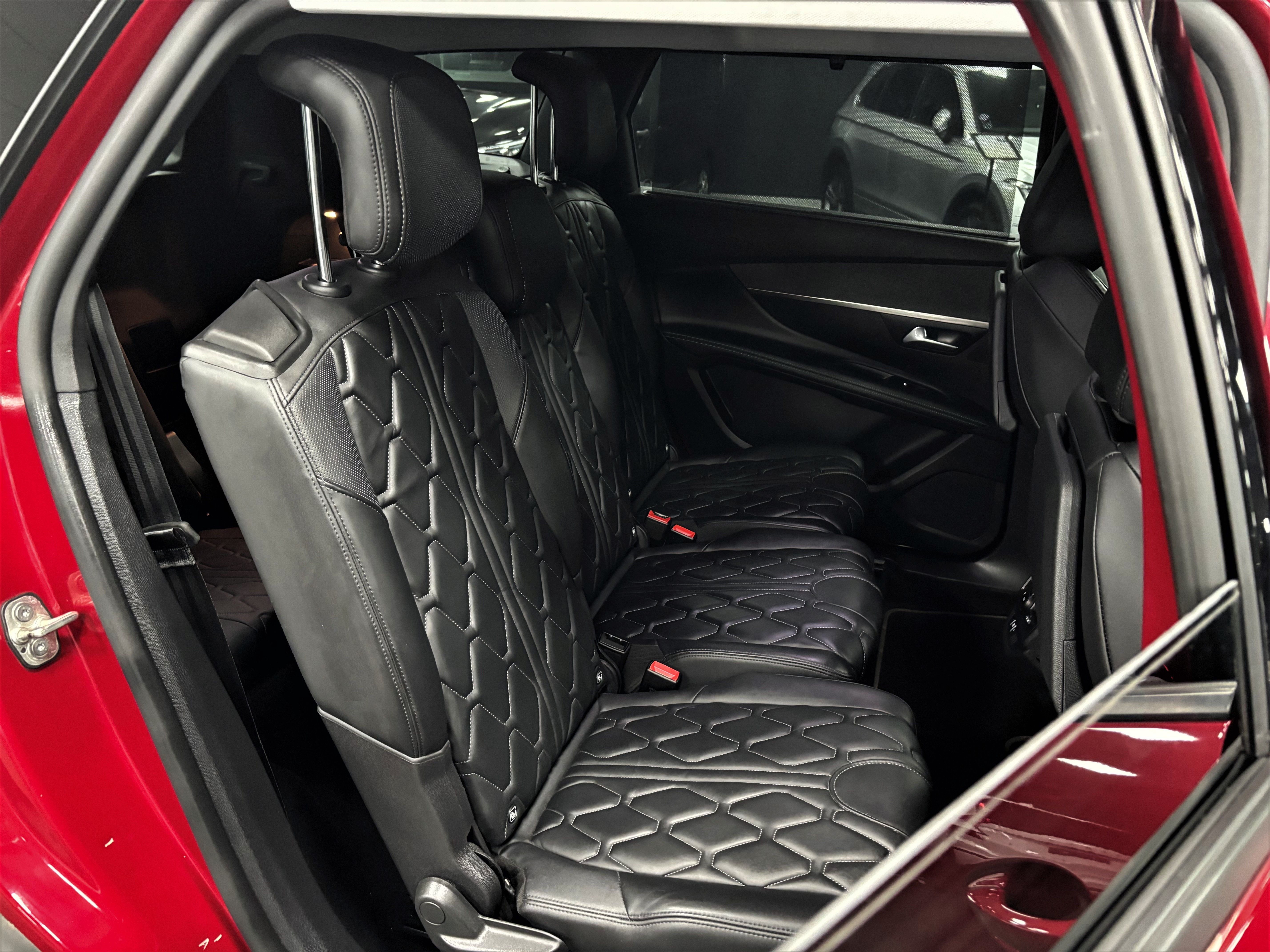 Peugeot 5008 II (2) HDI 130 Allure Pack S&S EAT8 Design' 1er Propriétaire