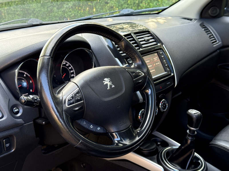 Peugeot 4008 1.8 HDI 150CH 4WD * 1326.000KM * 12/2012 * 1ERE MAIN * TOIT PANO * CAMERA