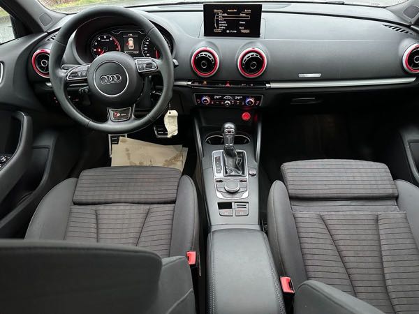 Audi A3 III BERLINE 1.4 TFSI 125 6CV Sportback STRONIC 7