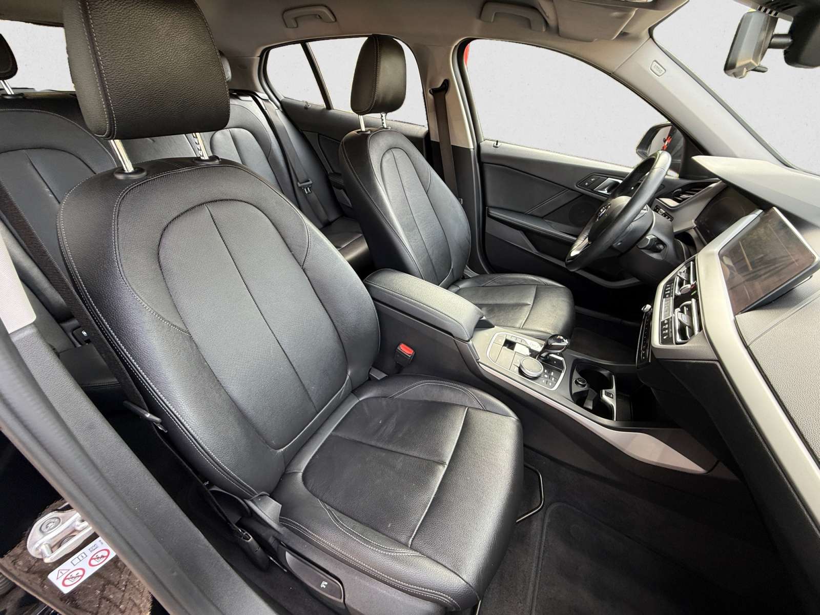 BMW 118 Sport Line / Caméra / Grand Ecran / Garantie 12 à 48 Mois