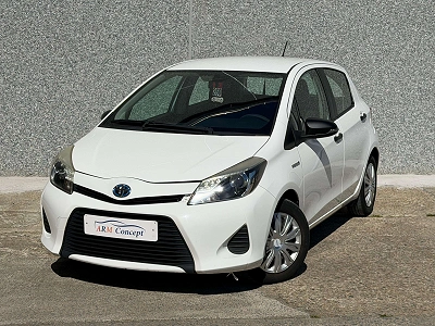 Toyota Yaris 1.5 Hybride 2013 EURO 5 GARANTIE 12 Mois
