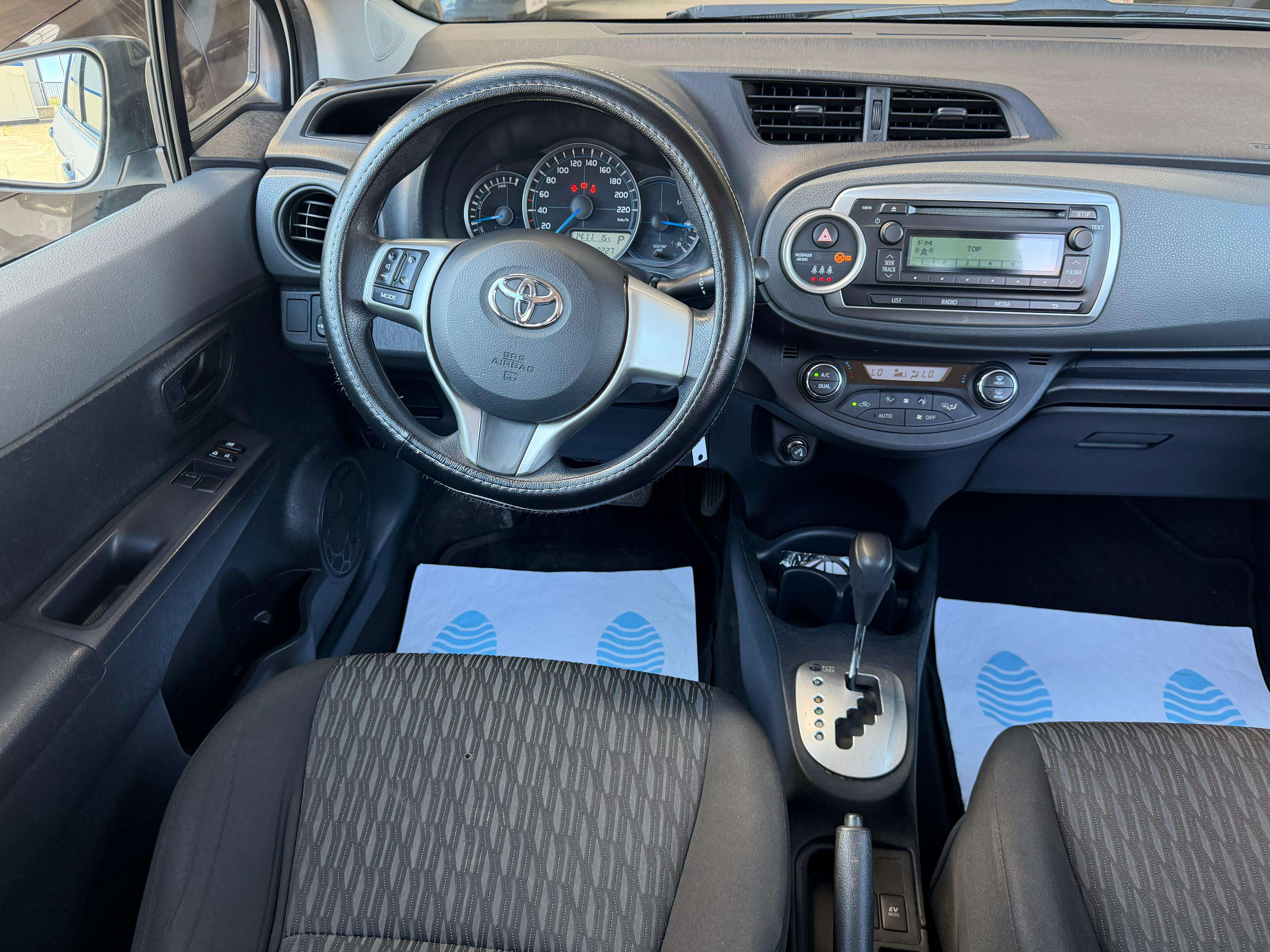 Toyota Yaris 1.5 Hybride 2013 EURO 5 GARANTIE 12 Mois