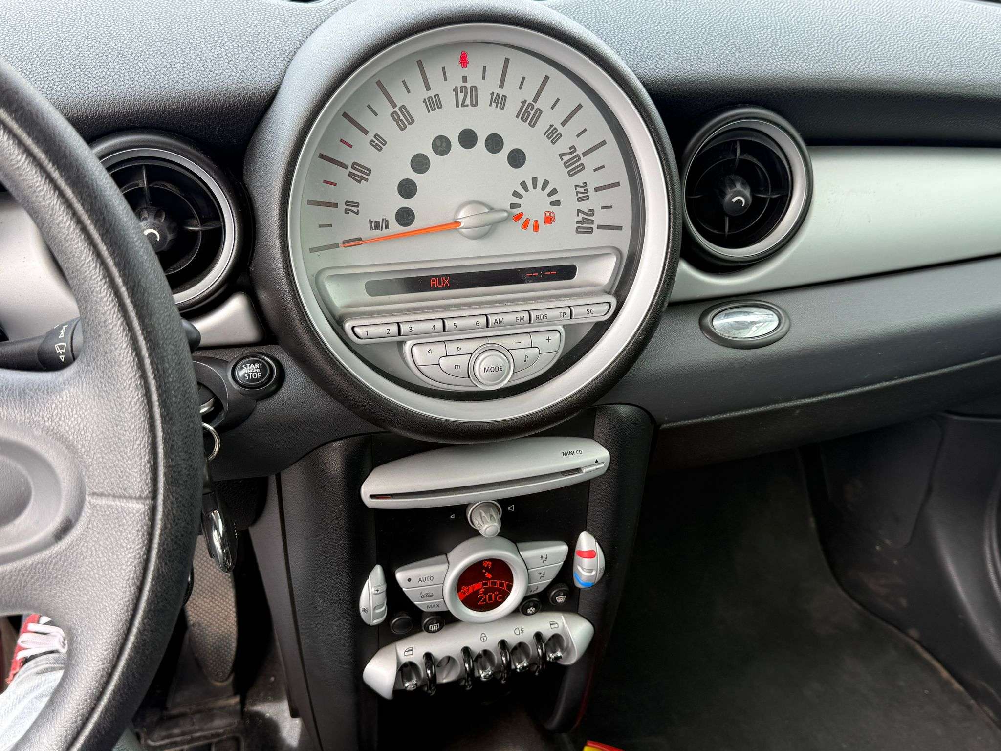 MINI One Mini 1.4i One // MARCHAND / EXPORT / NO CONTROL/NO GARANTIE