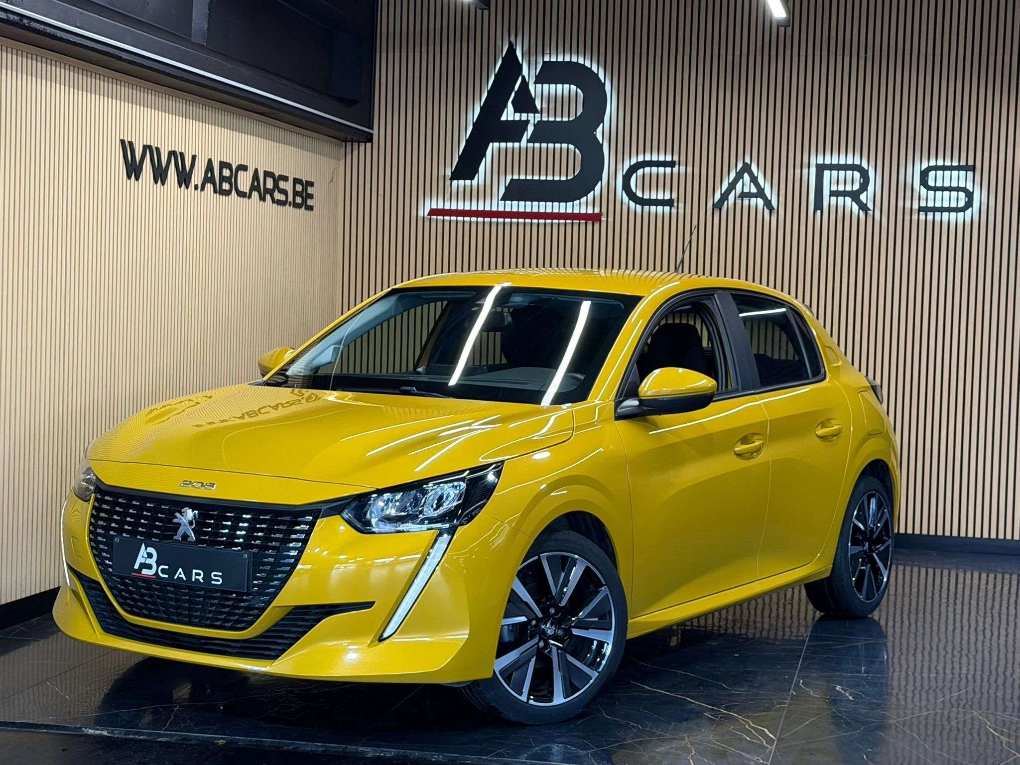 Peugeot 208 1.2i * SPORT * GARANTIE 12 MOIS * 1ER PROP *