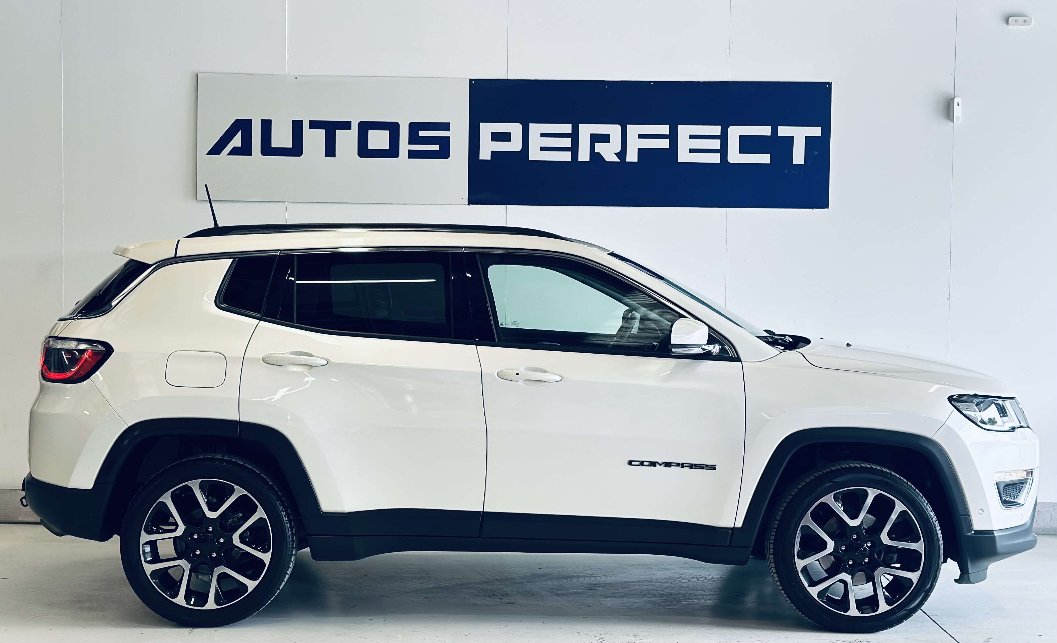 Jeep Compass 1.4 4x4 Limited BOITE AUTO CAMERA BIZONE VOL+SIEG CHAUFF NAVI