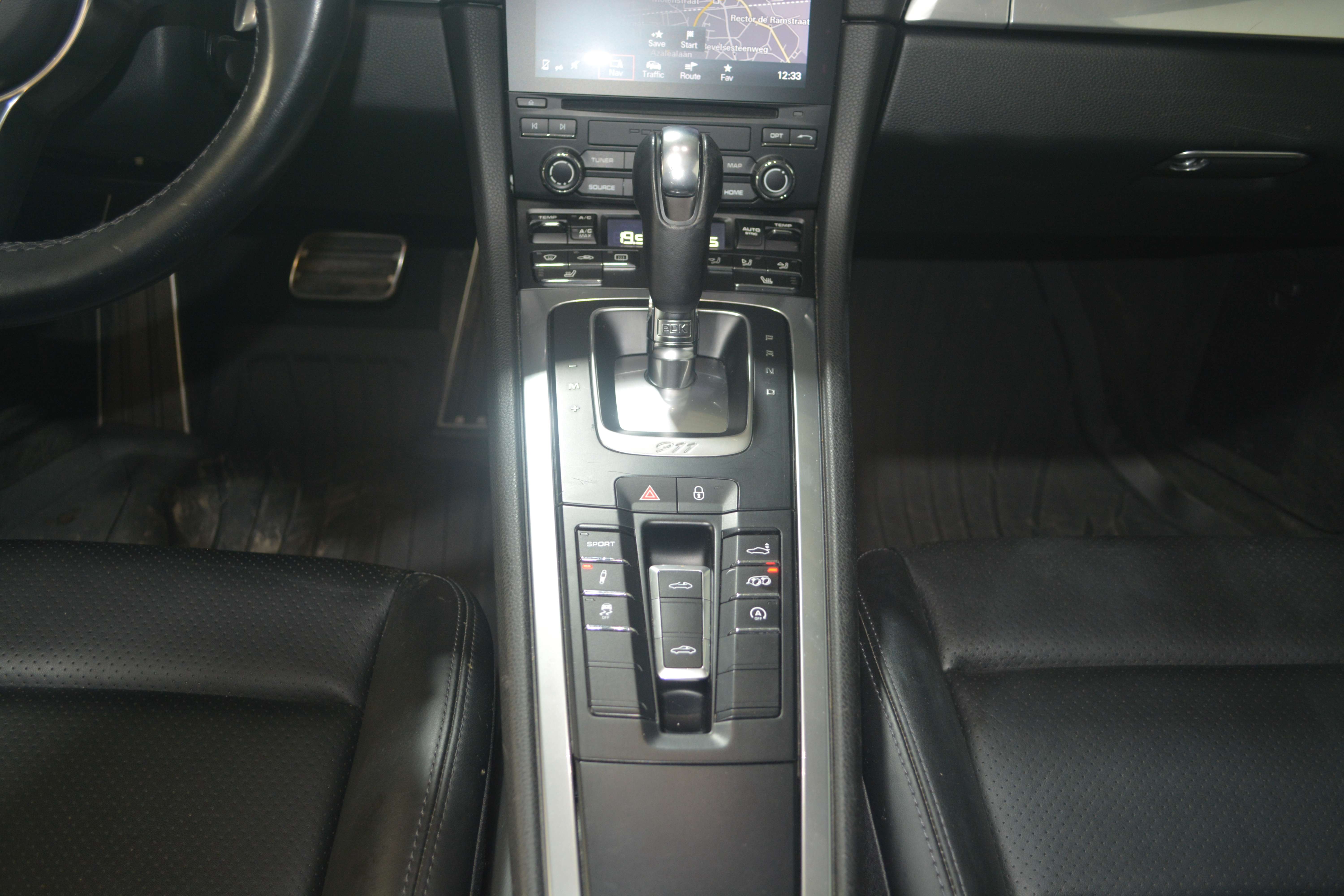 Porsche 991 3.0 L CARRERA 4 TARGA /SPORTUITLAAT / NAVI + CAMERA / 90.902 + BTW
