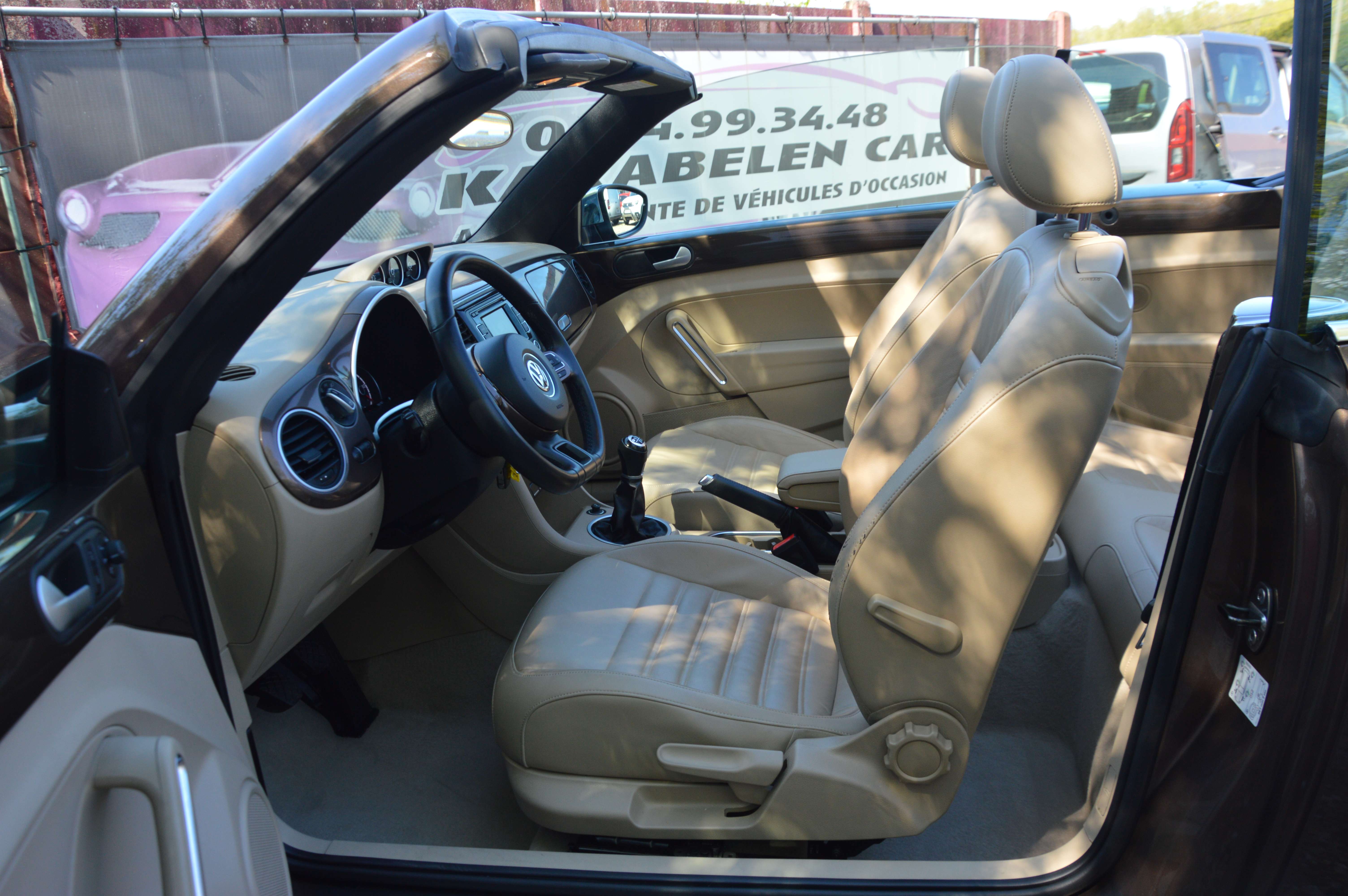 Volkswagen Beetle Cabriolet 1.2TSI Design 70S NAV SENS AV/AR CLIM 20.196KM