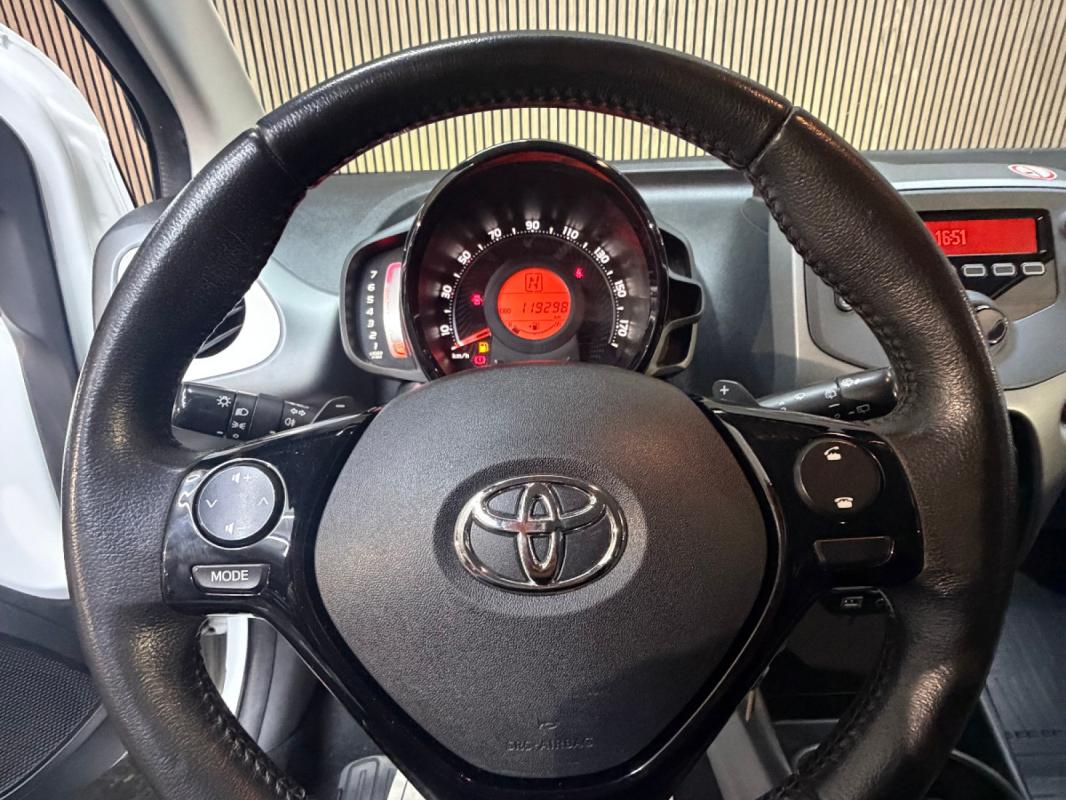 Toyota Aygo MY19 1.0 VVT-i x-shift x-play