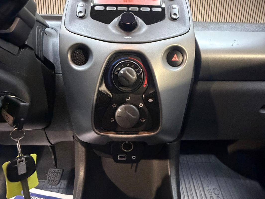 Toyota Aygo MY19 1.0 VVT-i x-shift x-play