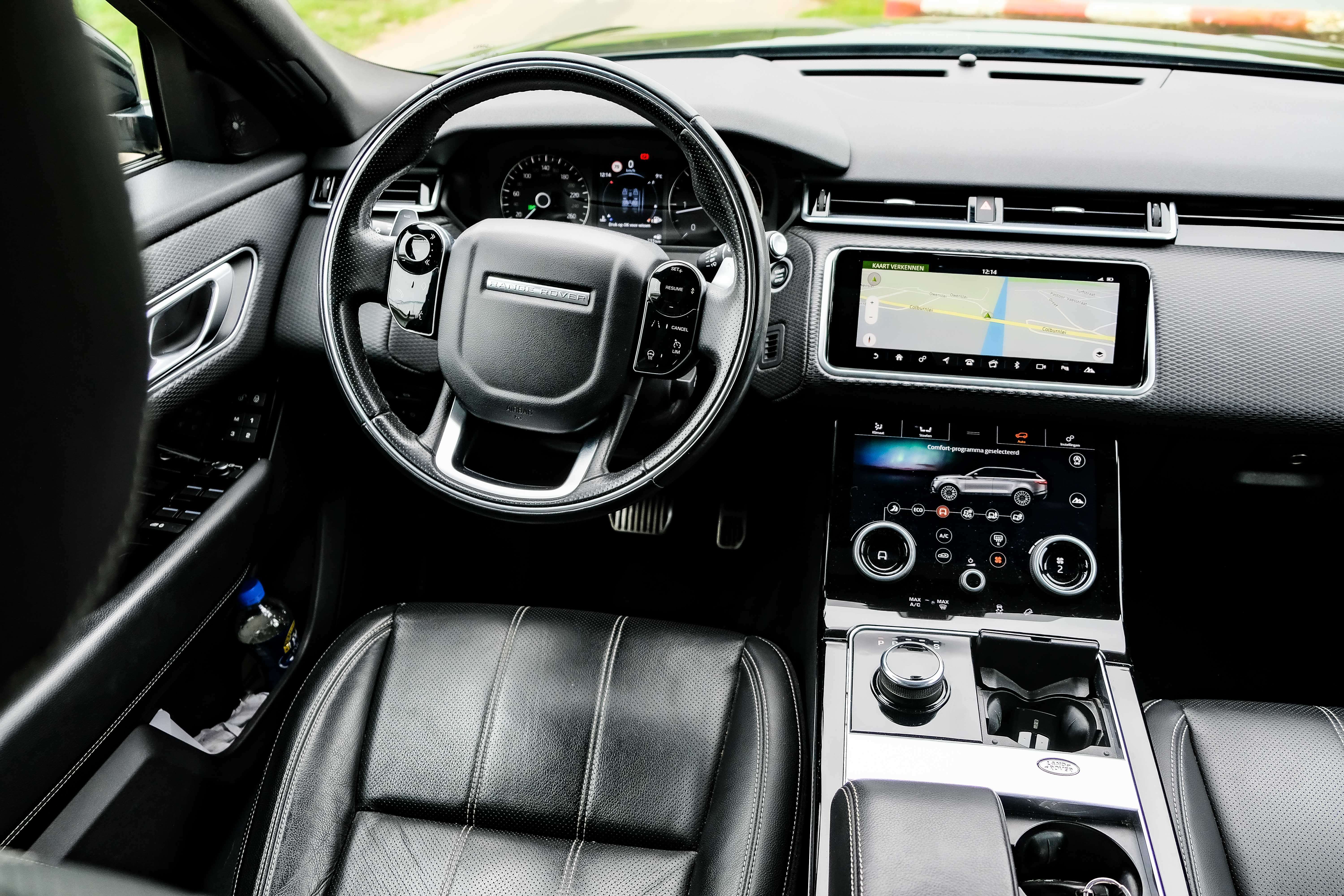 Land Rover Range Rover Velar R-Dynamic S 241pk OpenDak Meridian Historiek