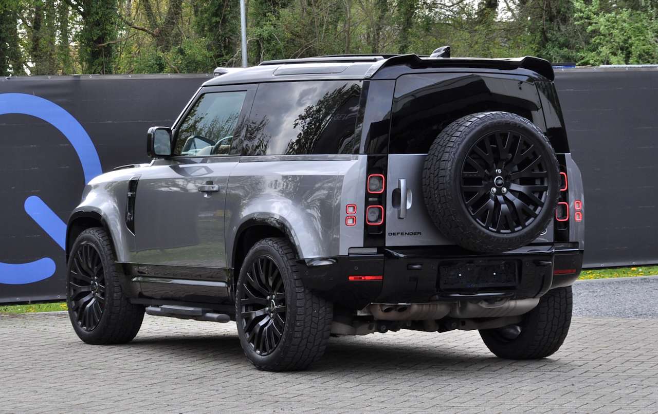 Land Rover Defender P300 KAHN PANO MERIDIAN 360°CAM VERWAMD EN GEVENTILEERD LEDER
