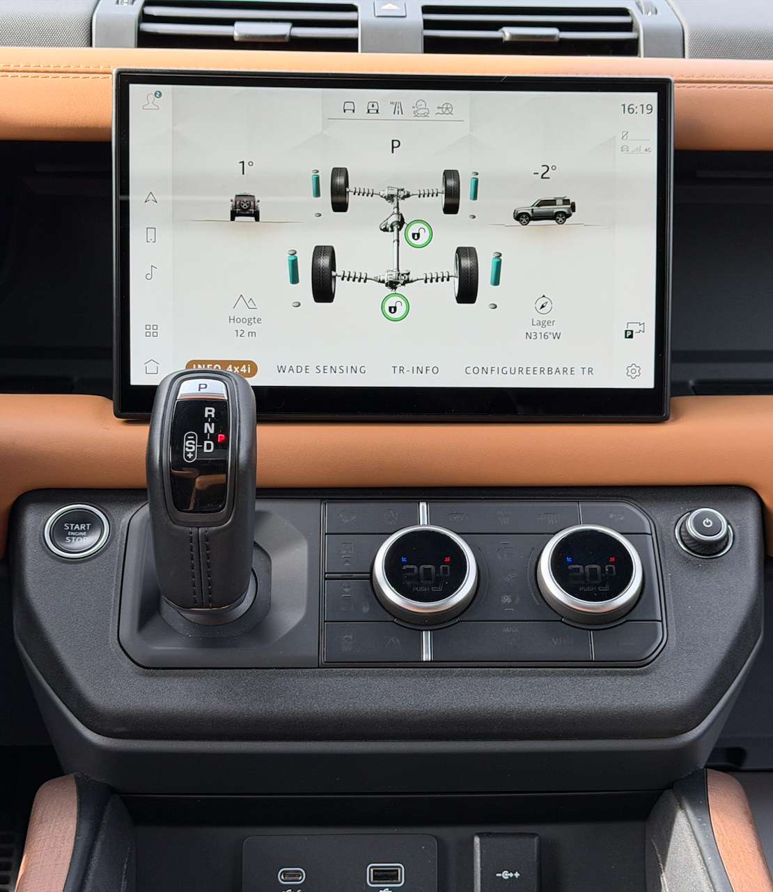 Land Rover Defender P300 KAHN PANO MERIDIAN 360°CAM VERWAMD EN GEVENTILEERD LEDER