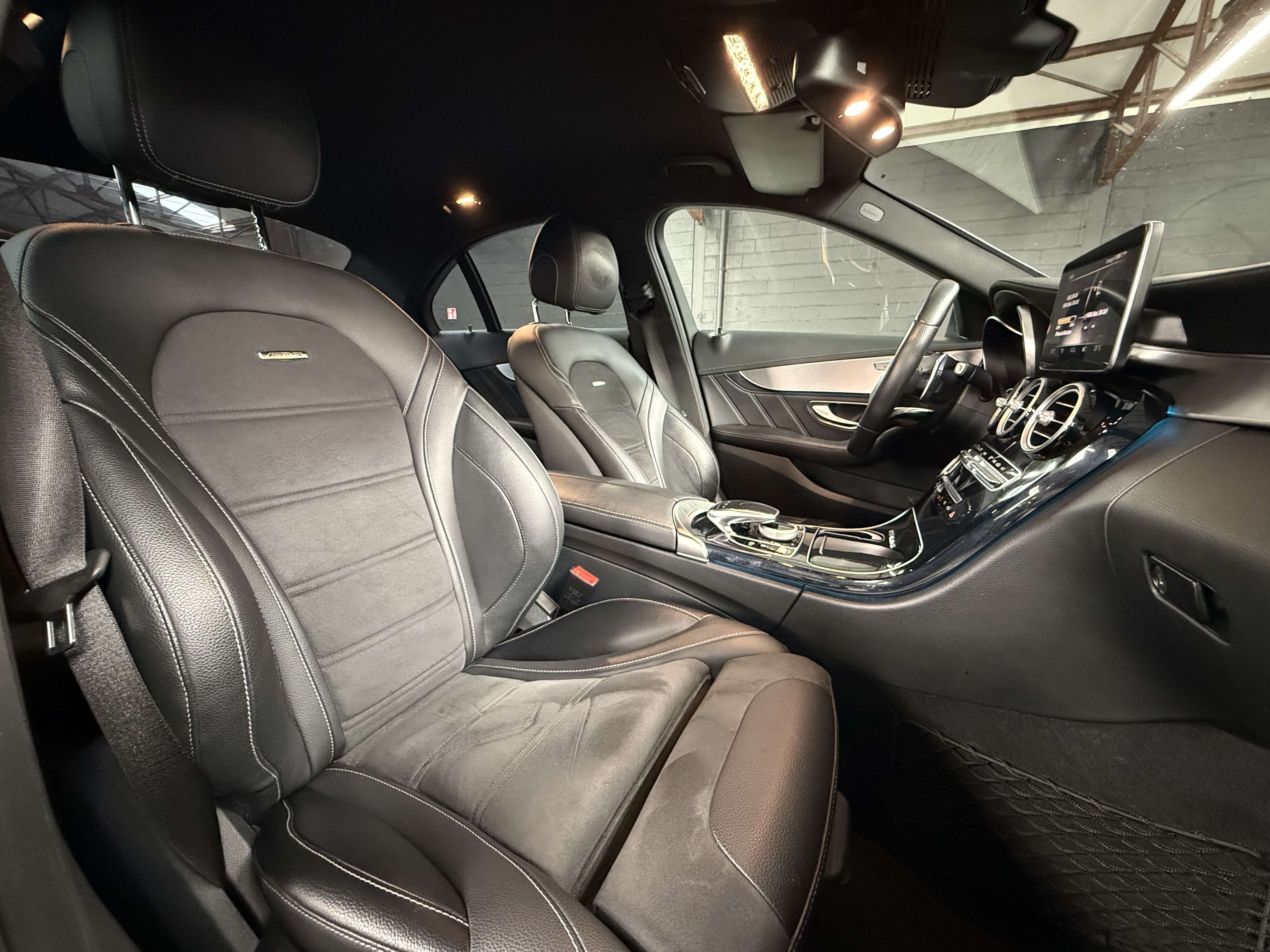 Mercedes-Benz C 63 AMG CARNET COMPLET * CAMERA 360 * BURMESTER * SIEGE CH