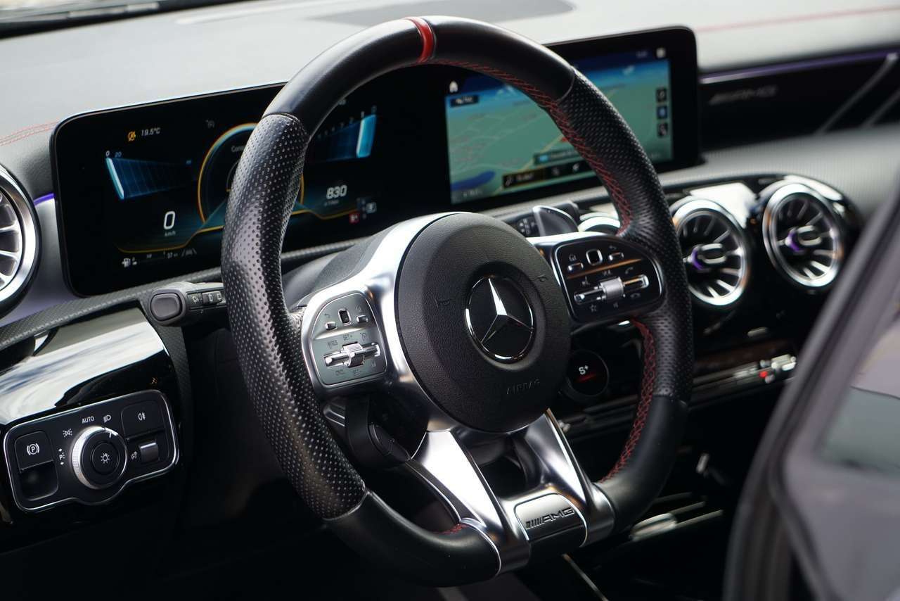 Mercedes-Benz CLA 45 AMG 4-Matic+ AUTO FULL LED CAM 388CV Speedshift DCT 8G