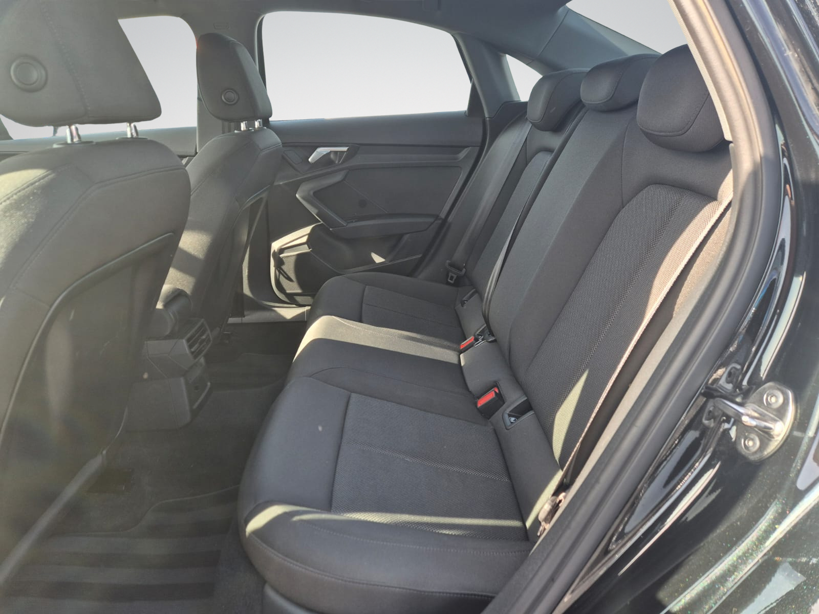 Audi A3 30 TFSI S line / Carplay / GPS / Audi Pre-Sense / Garantie 12 Mois