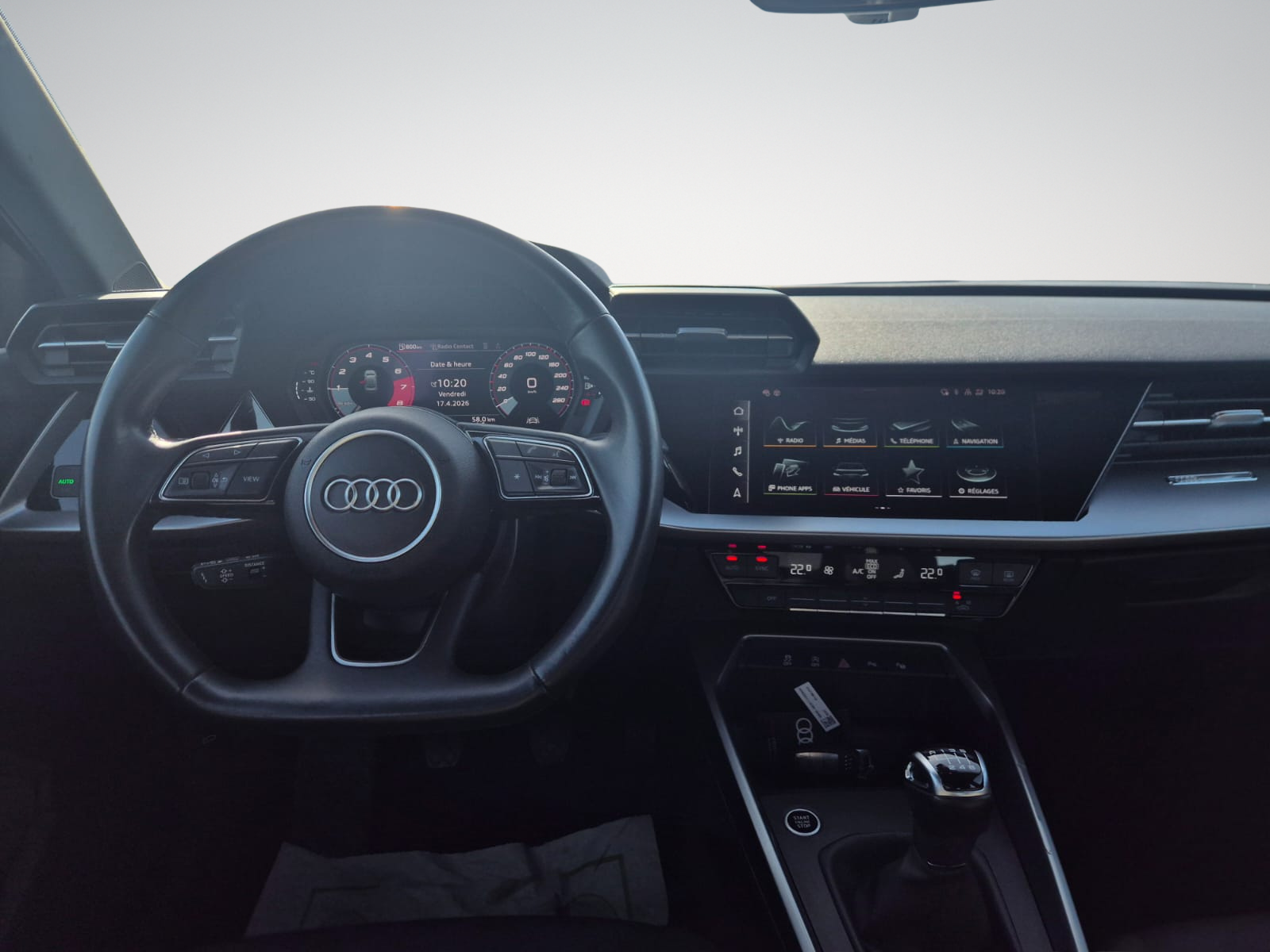 Audi A3 30 TFSI S line / Carplay / GPS / Audi Pre-Sense / Garantie 12 Mois