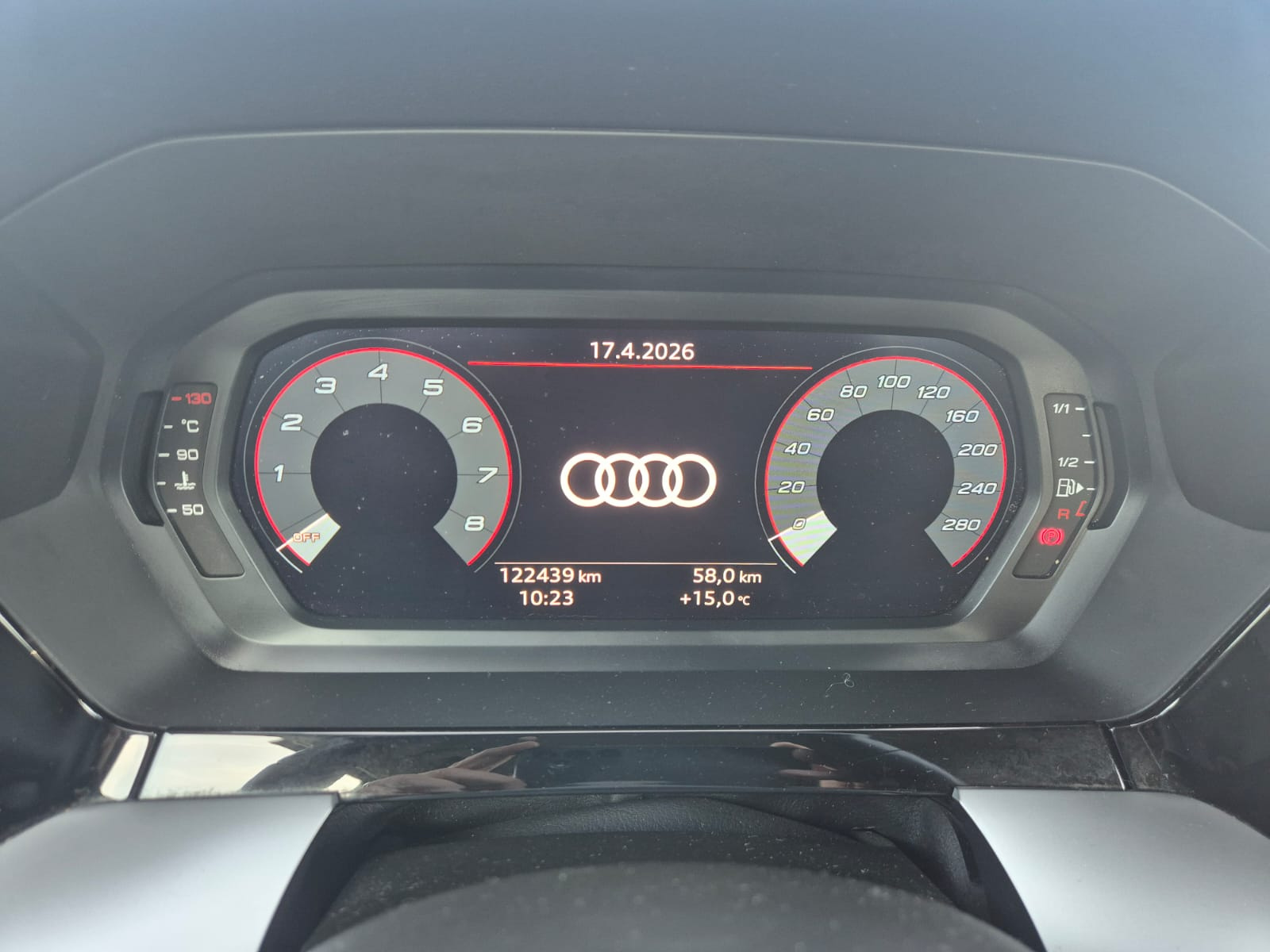 Audi A3 30 TFSI S line / Carplay / GPS / Audi Pre-Sense / Garantie 12 Mois