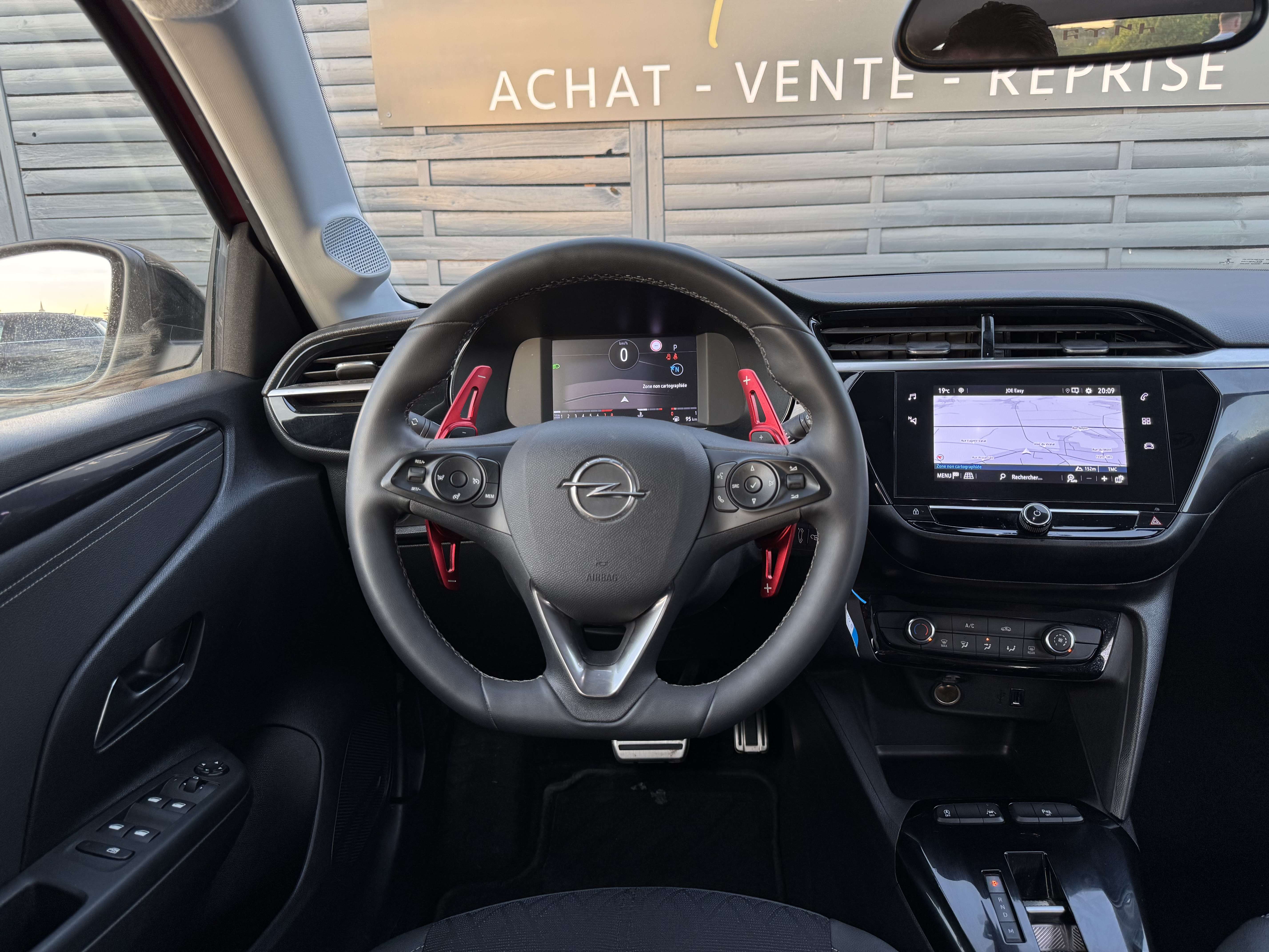 Opel Corsa 1.2 Turbo */*BOITE AUTO+CAR PLAY+1er Proprio */*