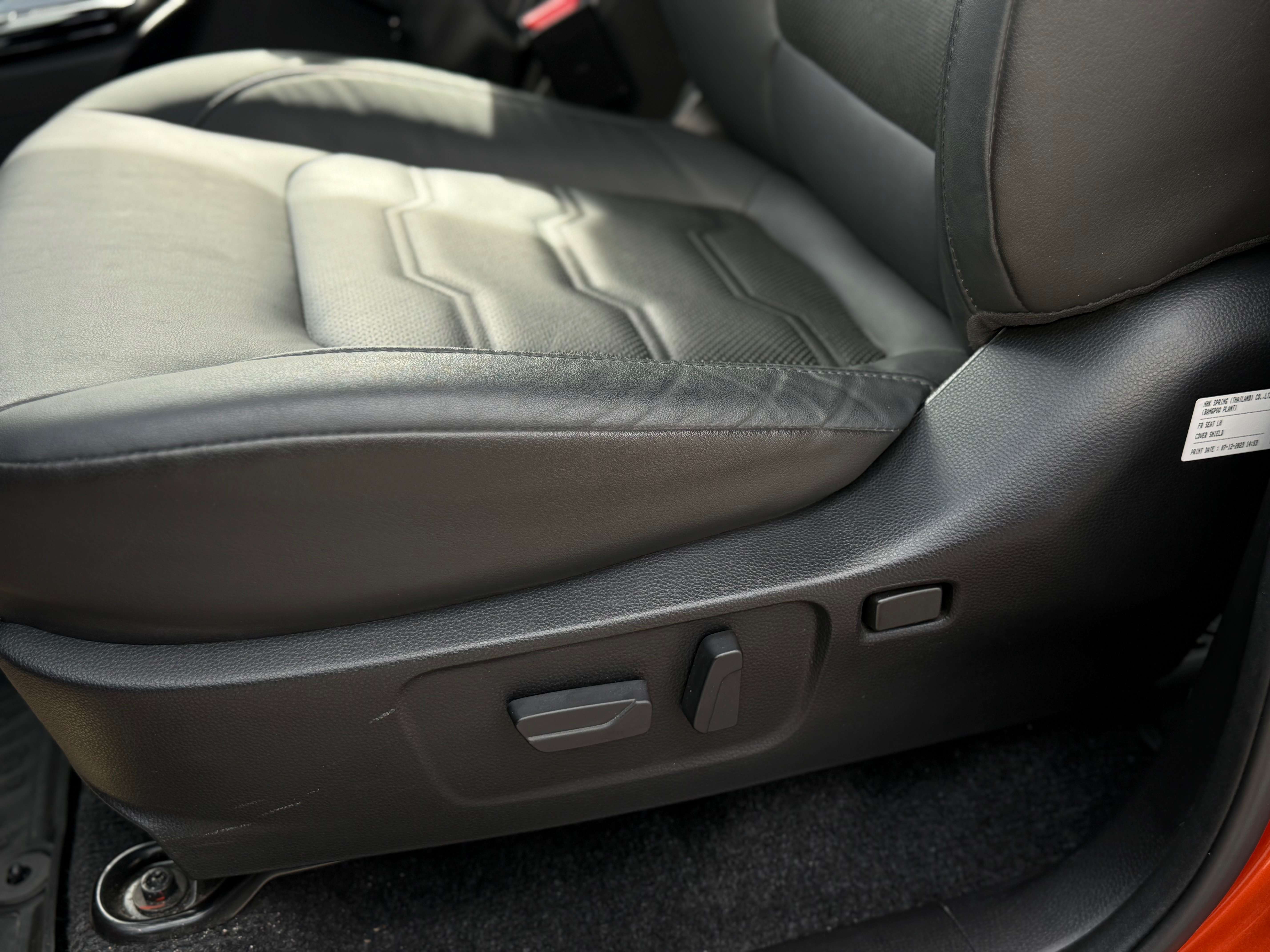 Isuzu D-Max 1.9 Turbo D 4WD V-CROSS - KEYLESS - CAMERA - ANGLE MORT - LINE ASS - DISTRONIC - FULL OPTION - GARANTIE CONSTRUCTEUR 2029