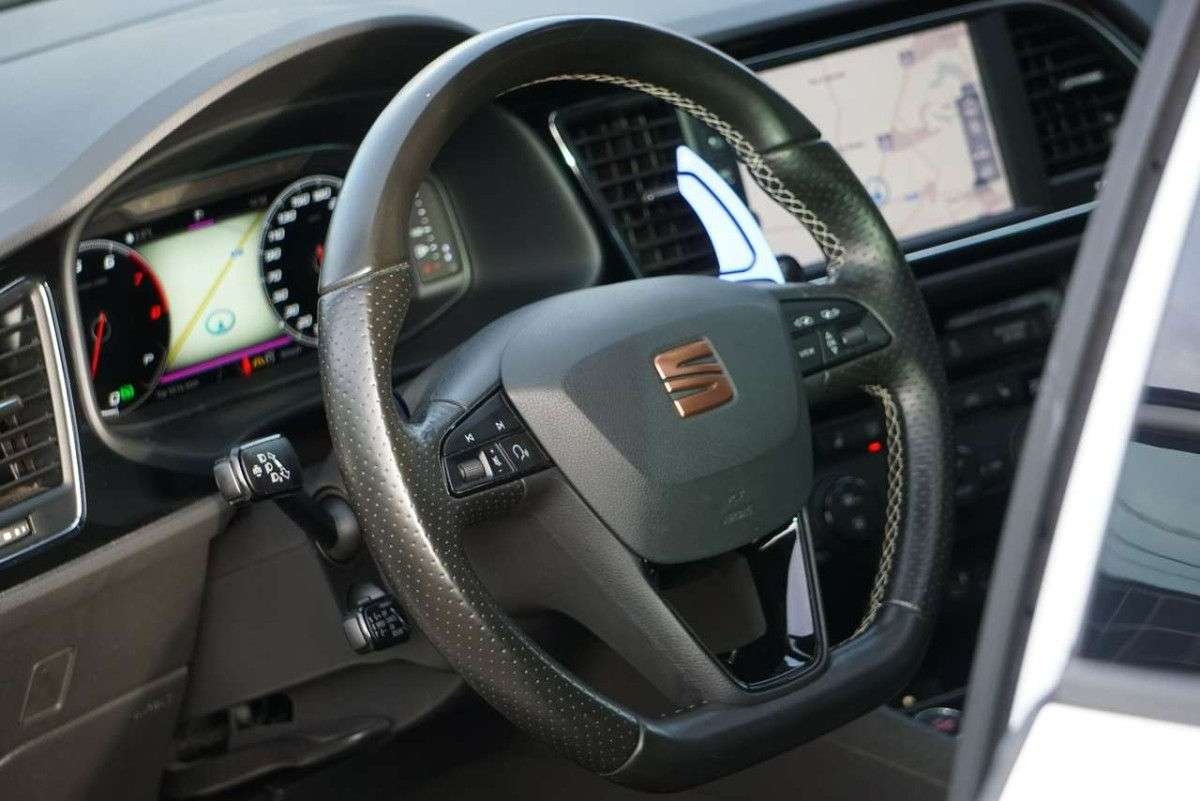 SEAT Leon CUPRA 2.0 TSI 300cv 4Drive DSG COCKPIT TOIT-PANO