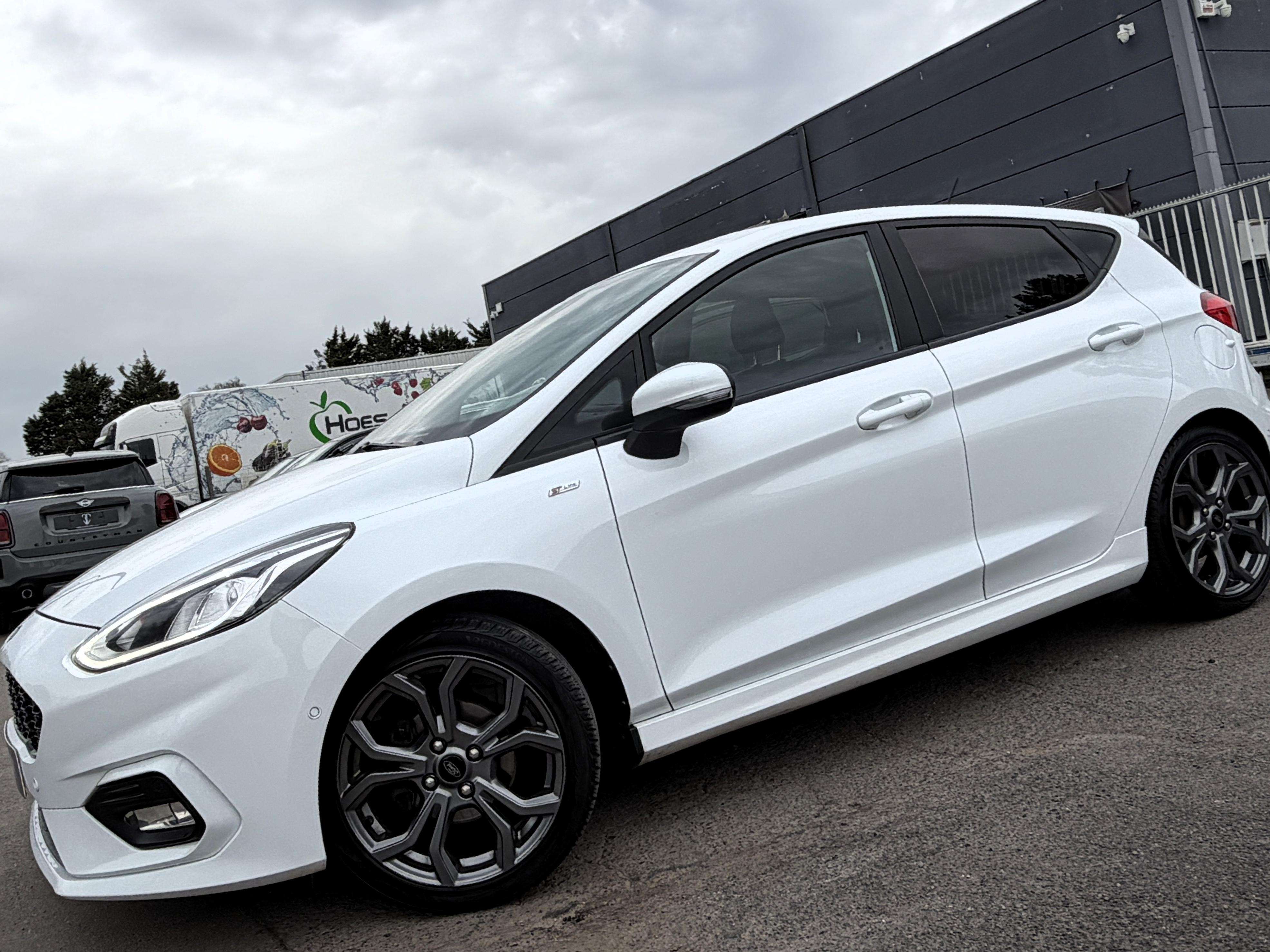 Ford Fiesta 1.0 EcoBoost ST-Line Boite AUTO/NAVI/CARPLAY/CAMERA/PARK ASSIST