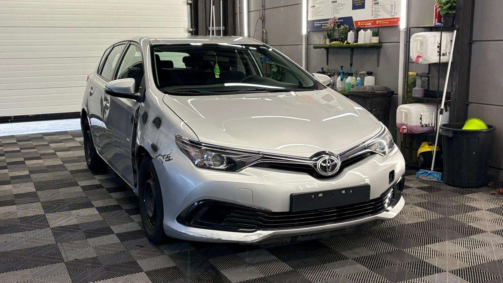 Toyota Auris 1.33i VVT-i bj. 11/2015 78000km Euro 6