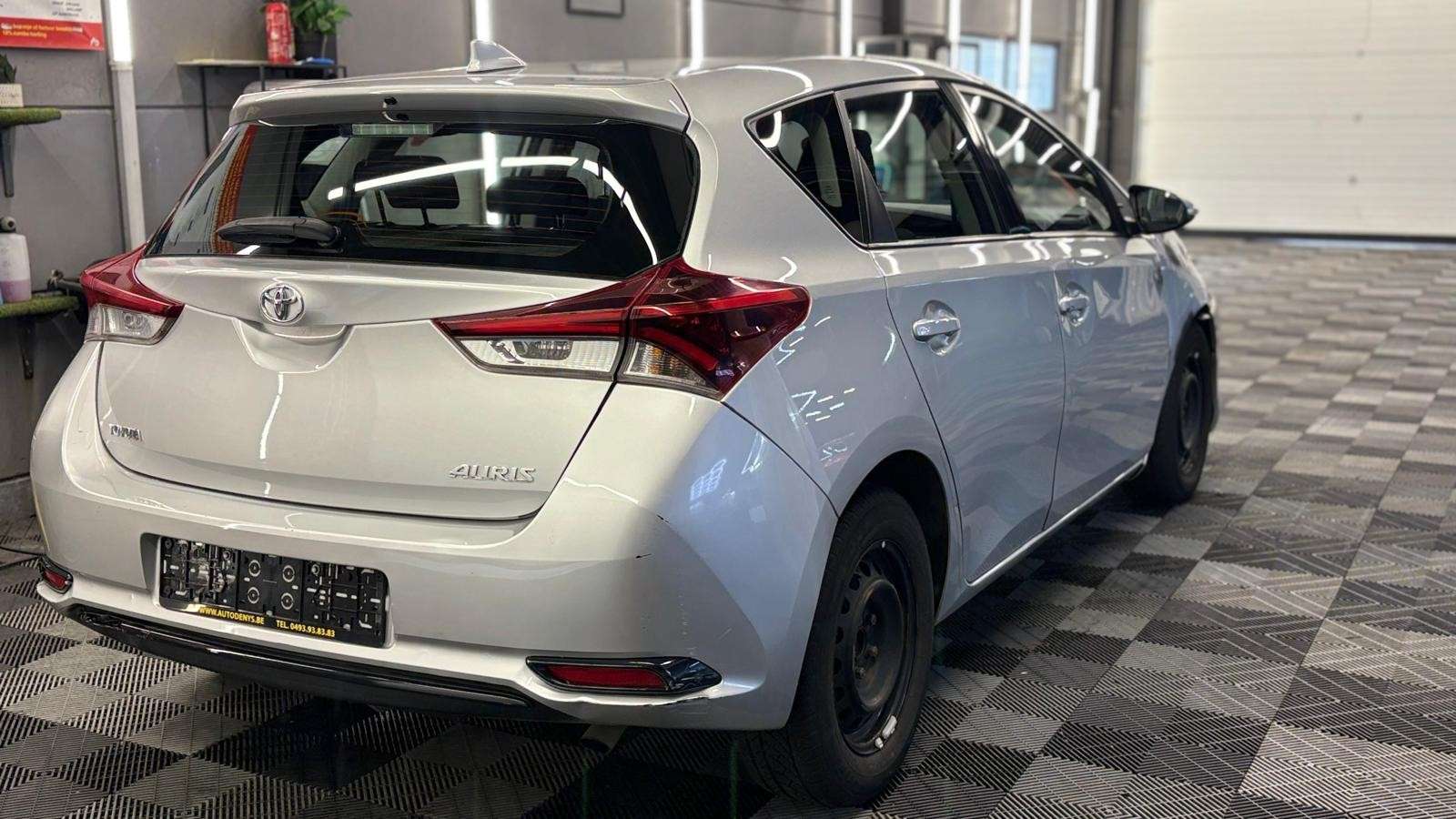 Toyota Auris 1.33i VVT-i bj. 11/2015 78000km Euro 6