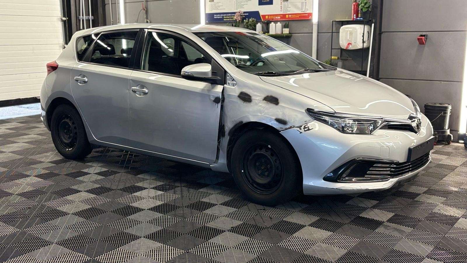 Toyota Auris 1.33i VVT-i bj. 11/2015 78000km Euro 6