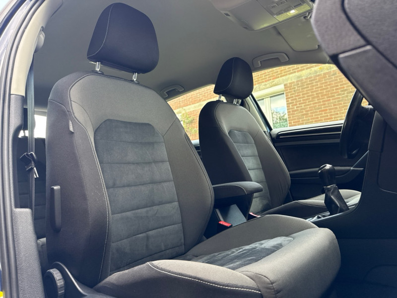 Volkswagen GOLF VII 1.6 TDI 105CH TRENDLINE 5P * 150.000KM * 2014 * GARANTIE