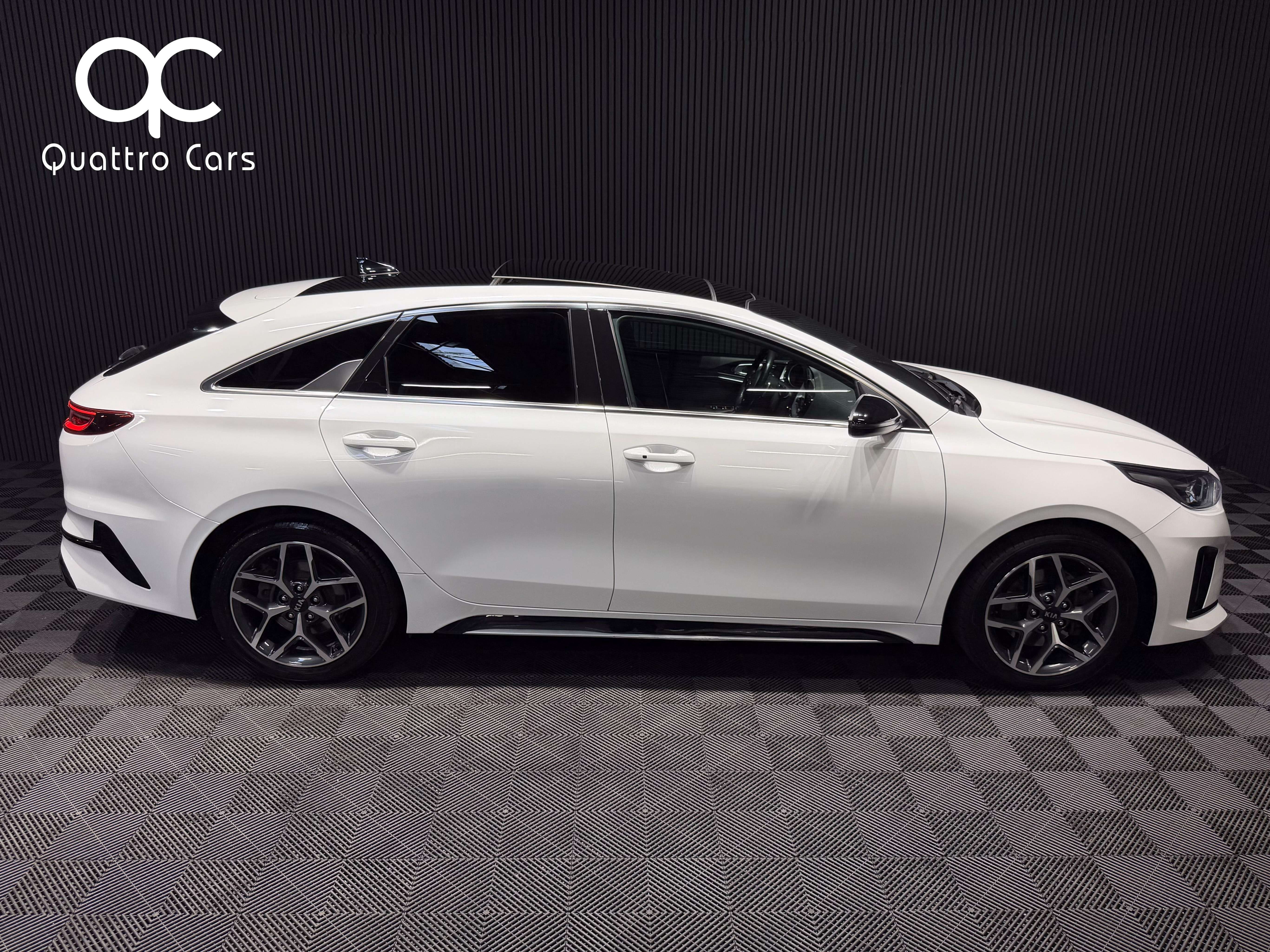 Kia ProCeed / pro_cee'd 1.6 CRDi GT-Line - 1ère main - TVAC - Carnet complet KIA