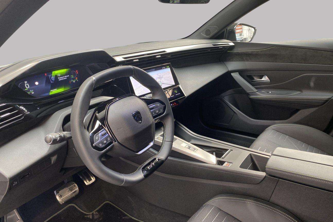 Peugeot 308 GT 1.2 HYBRID 145 PK