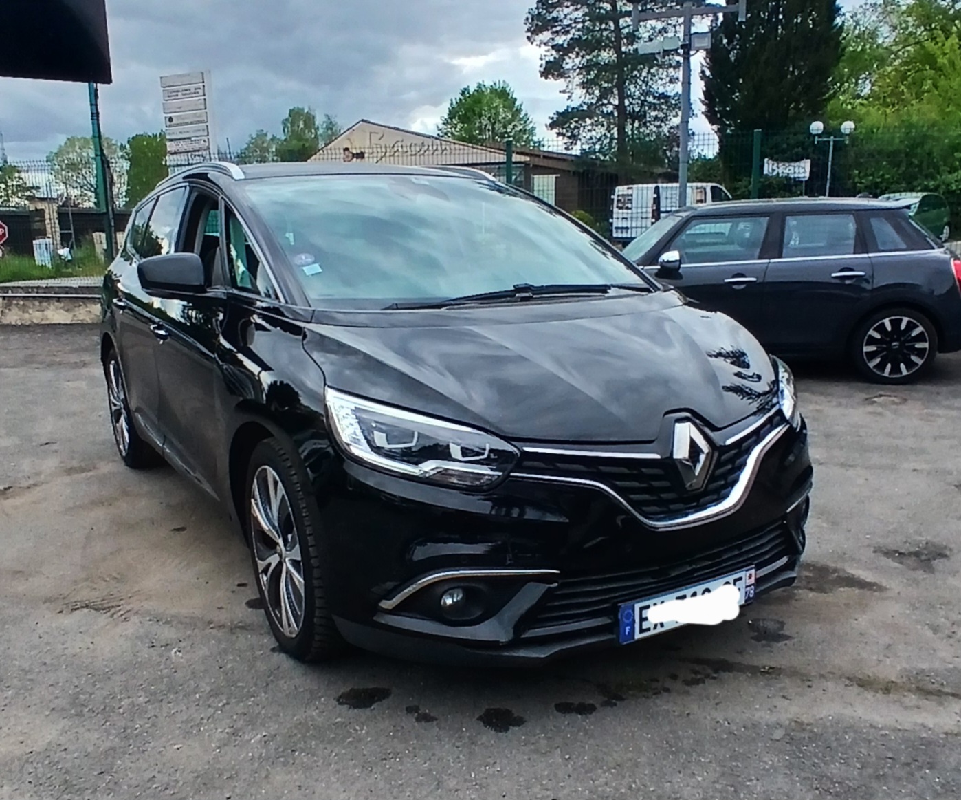 Renault Grand Scenic IV 1.3 TCE 140 7CV BUSINESS 7PL 21