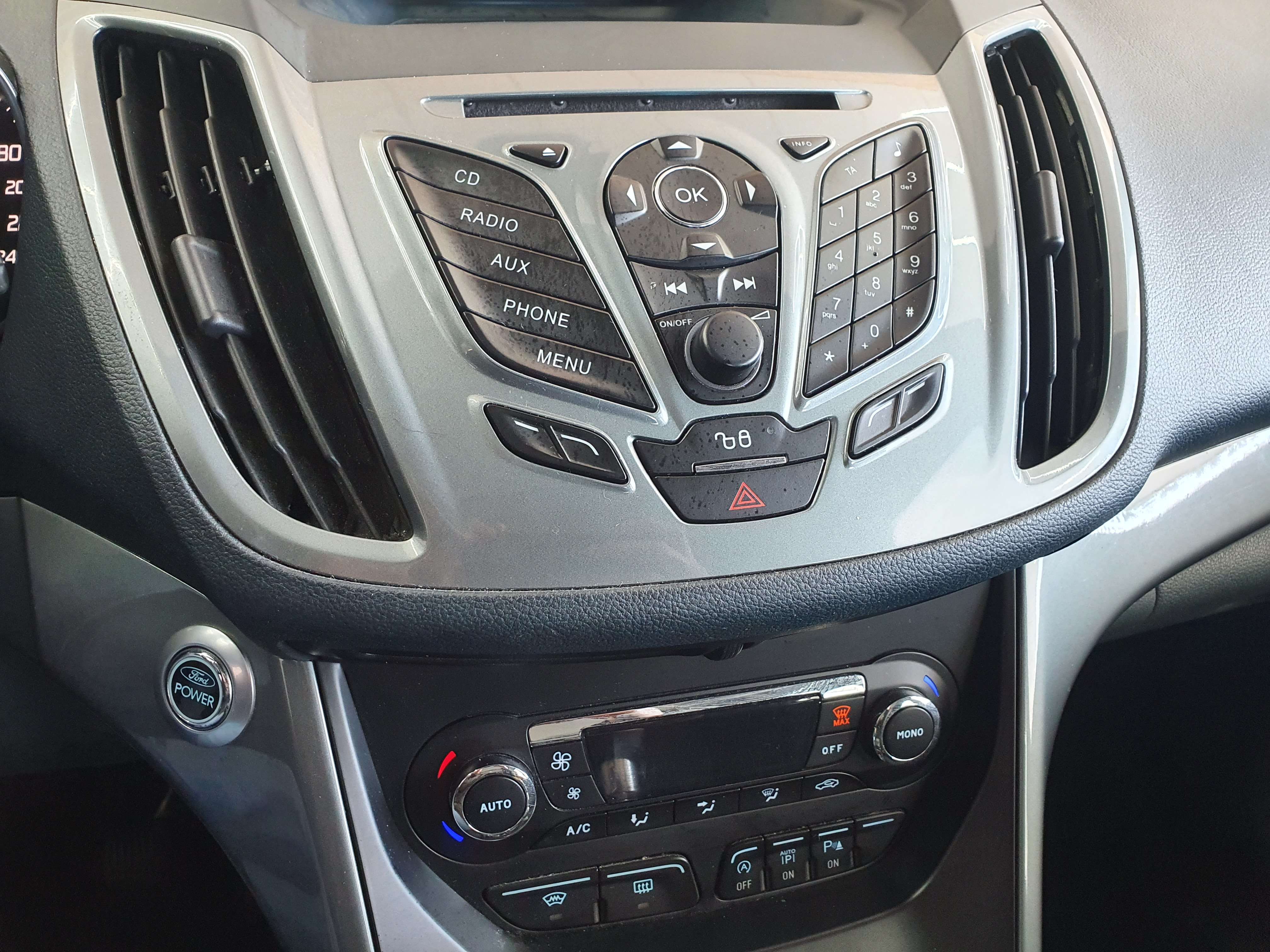 Ford Grand C-Max 🟢1.6 DIESEL 95CV - 1ER MAIN - FULL CARNET - TOIT PANO OUVRANT