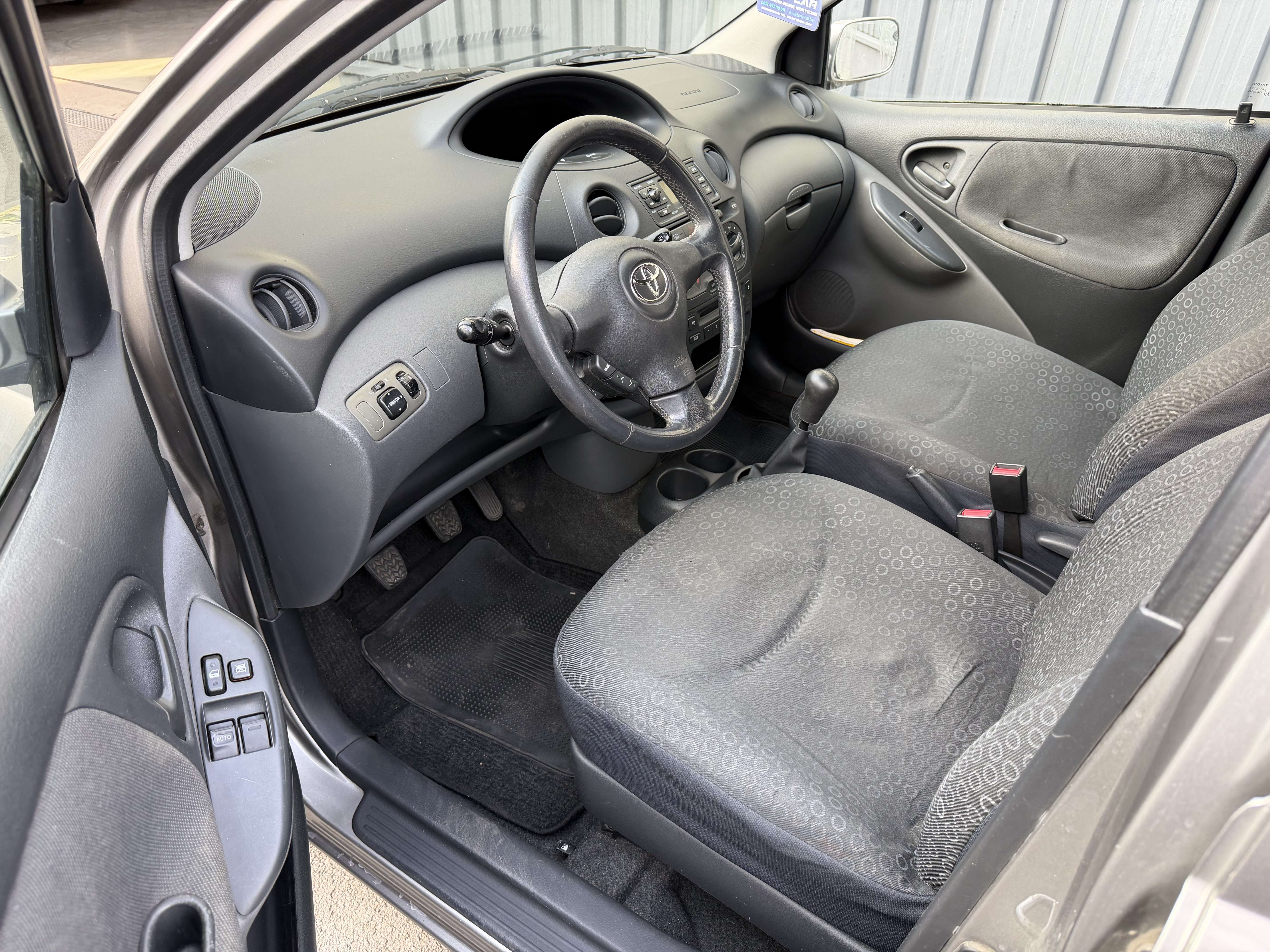 Toyota Yaris Yaris 1.3i VVT-i 16v* Garantie 12 Mois✅