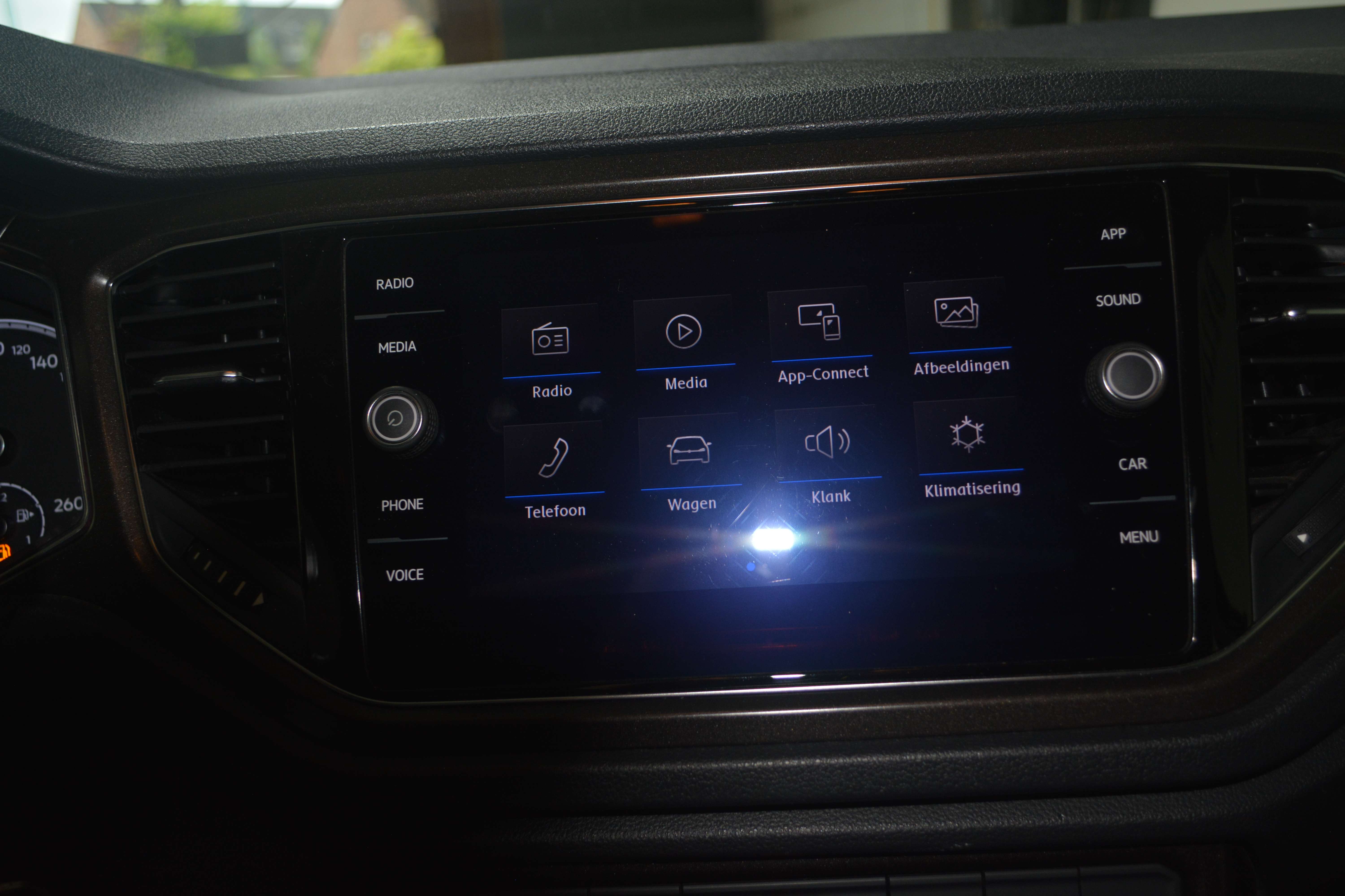 Volkswagen T-Roc T-Roc 1.0 TSI Style OPF / APPLE CAR-PLAY / TOPSTAAT