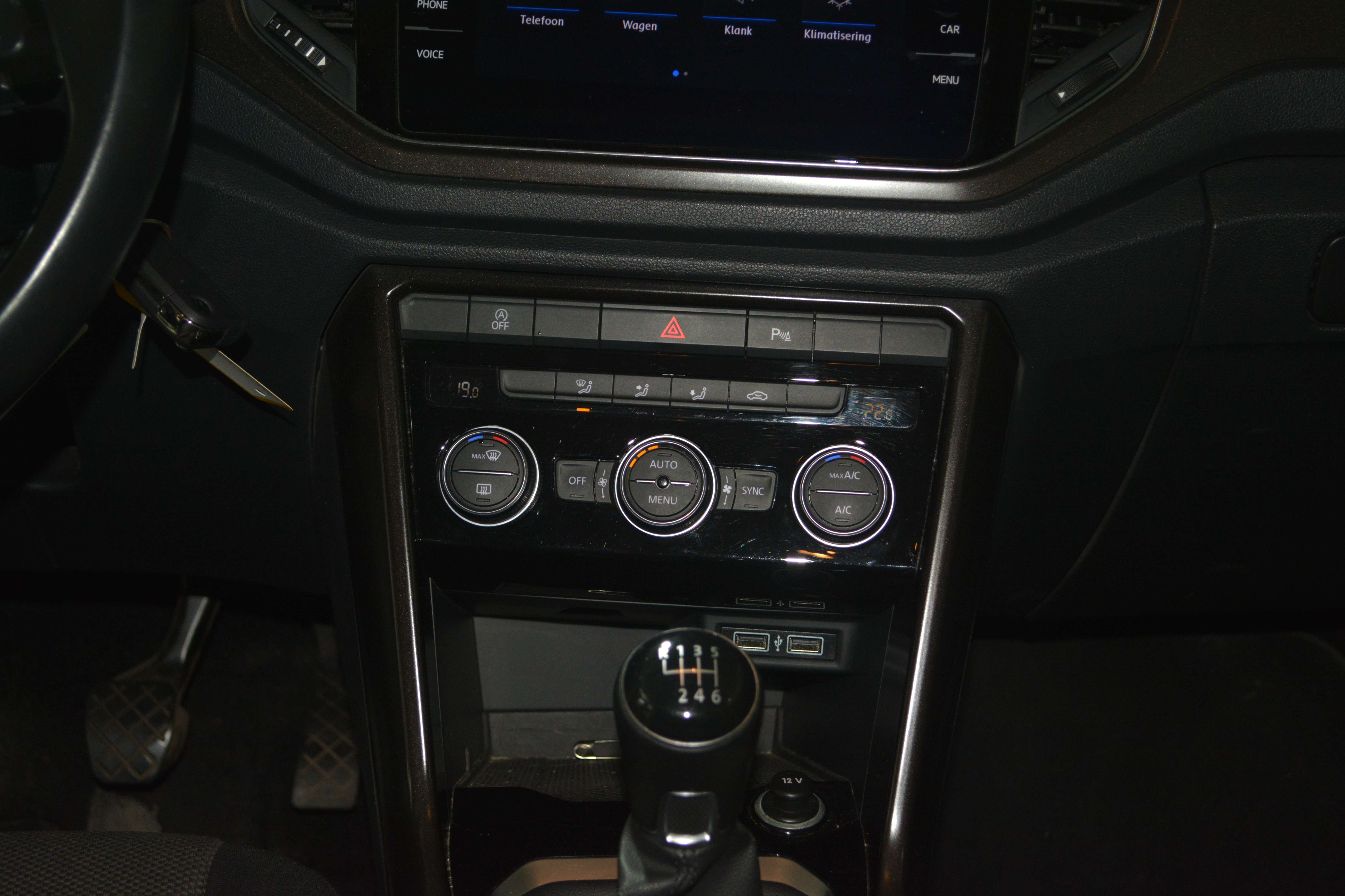 Volkswagen T-Roc T-Roc 1.0 TSI Style OPF / APPLE CAR-PLAY / TOPSTAAT